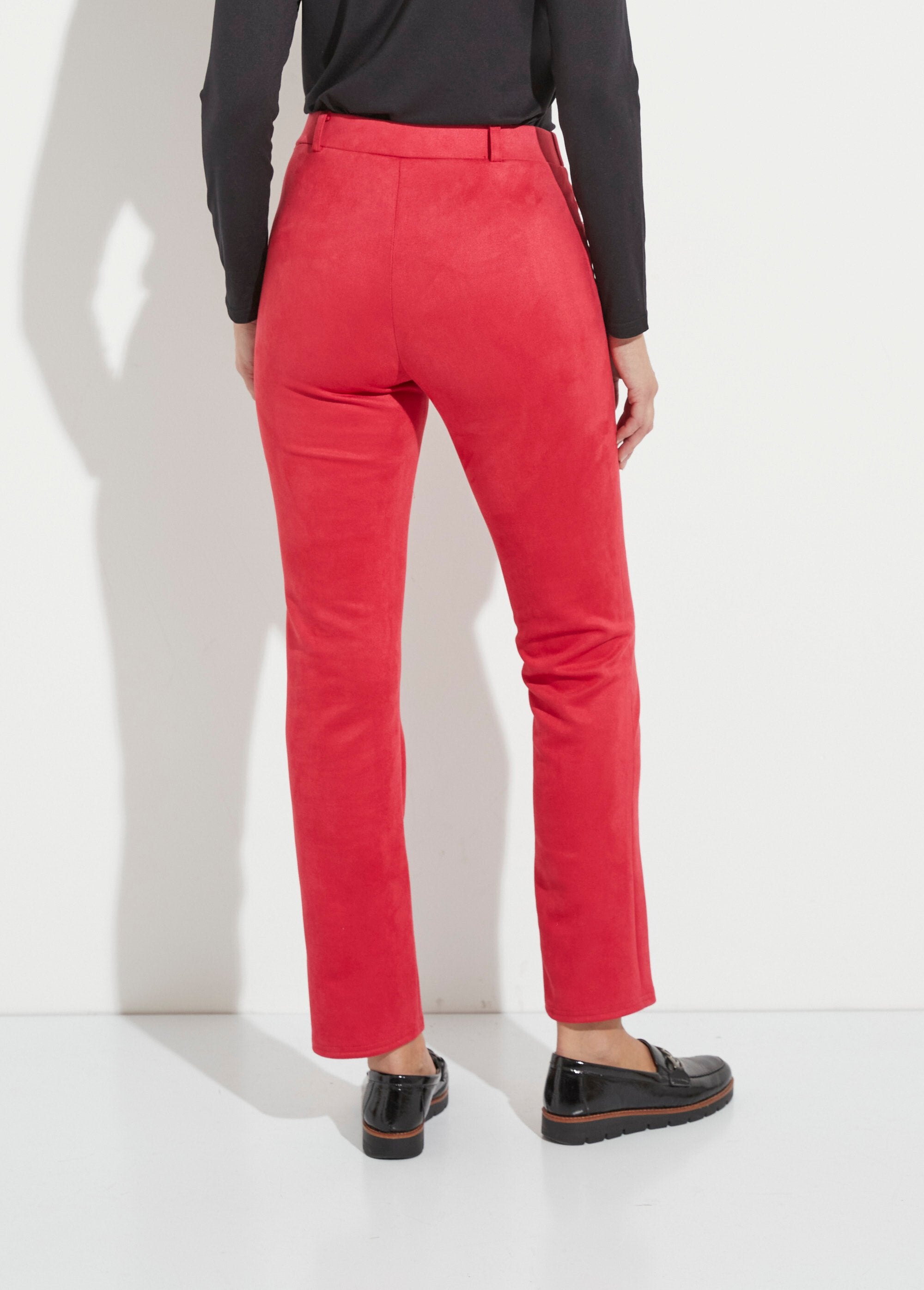 Calça_reta_de_camurça_com_cós_elástico_e_barriga_lisa_Tomette_DO1_slim
