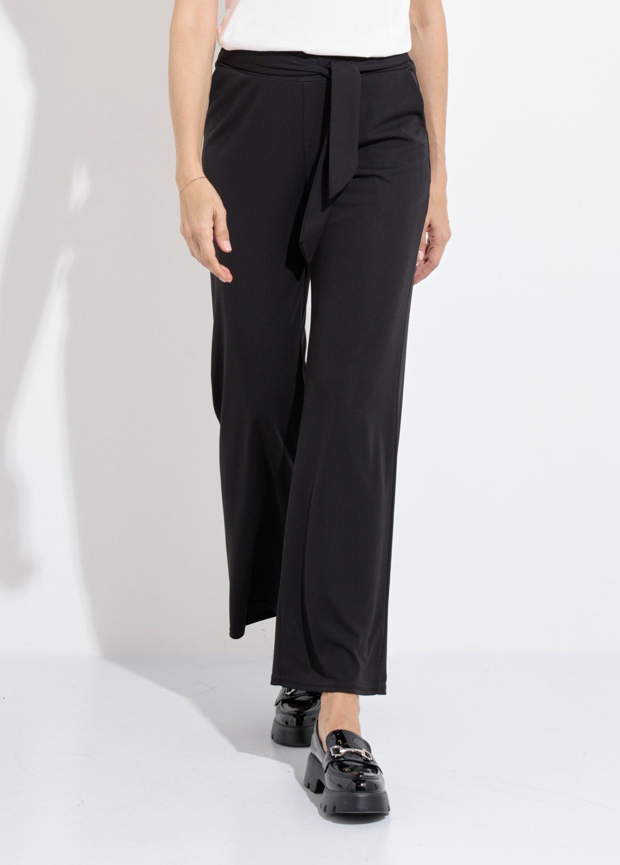 Calça_elástica_e_esvoaçante_com_cinto_Noir_FA1_slim