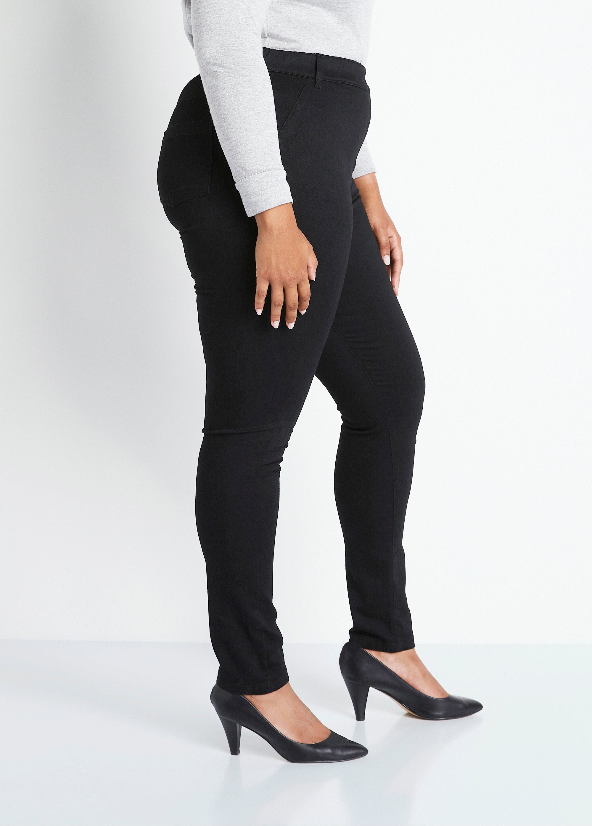 Calça_jegging_jeans_stretch_de_barriga_lisa_PRETO_DR1_curvy