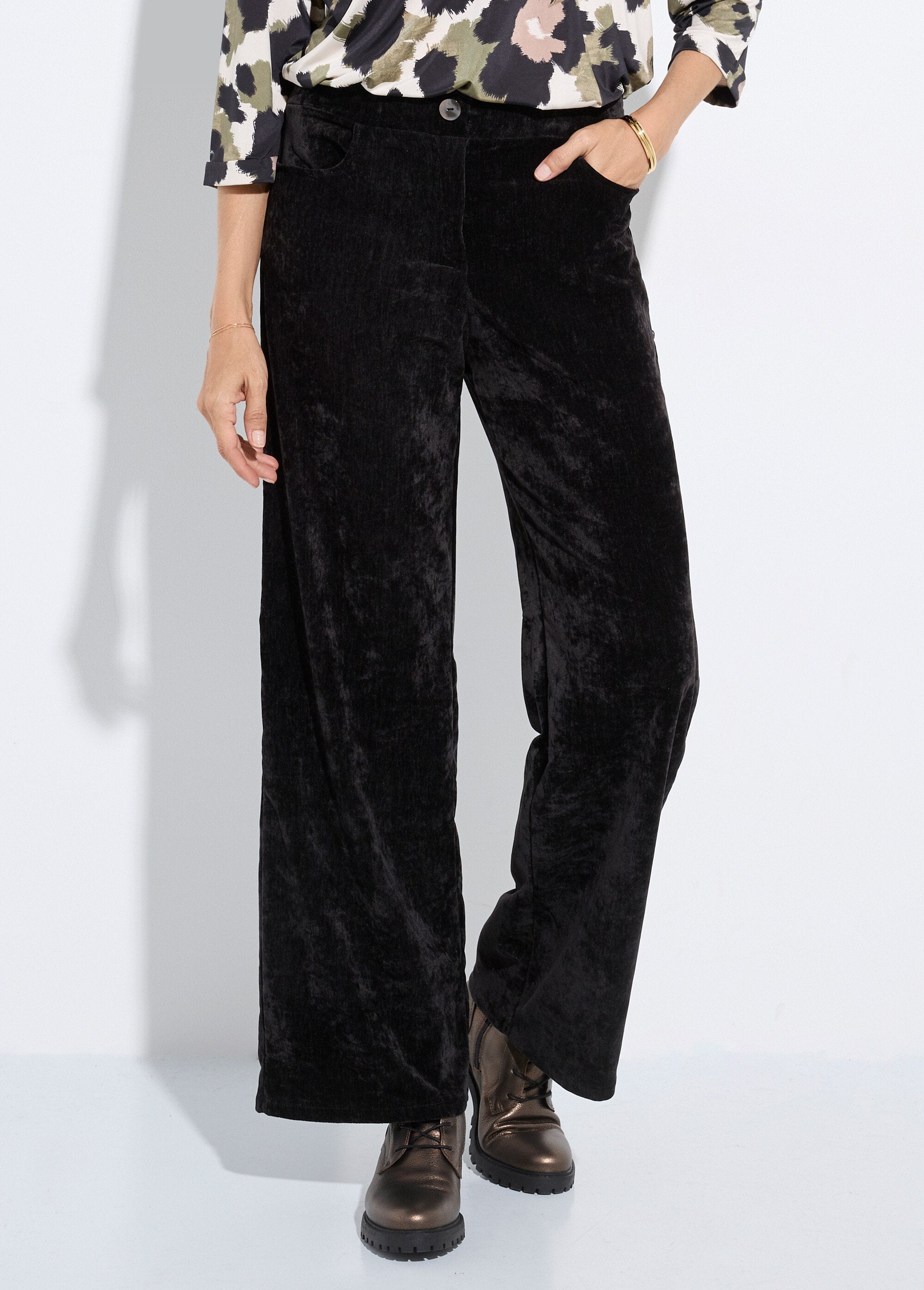 Pantalon_large_élastiqué_en_velours_ras_Noir_FA1_slim