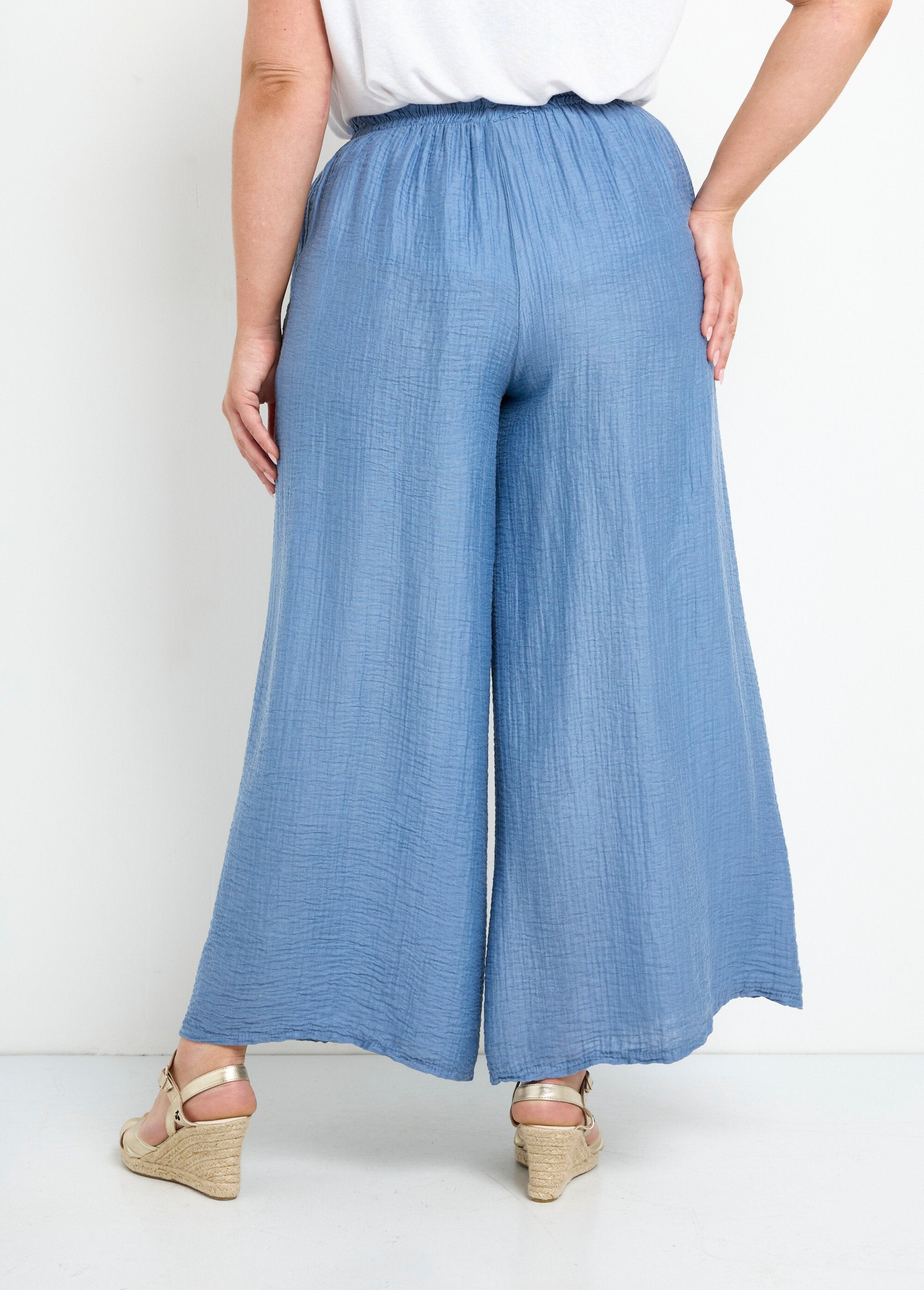 Pantalon_large_et_fluide_en_lyocell_Bleu_jean_DO1_curvy