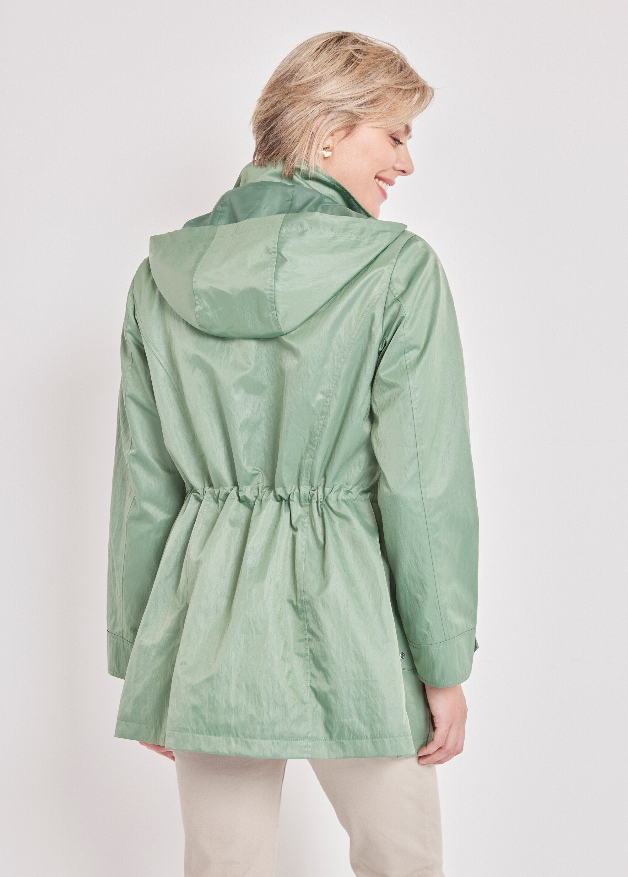 Parka_com_zíper_e_botões_de_pressão_Amêndoa_verde_DO1_slim