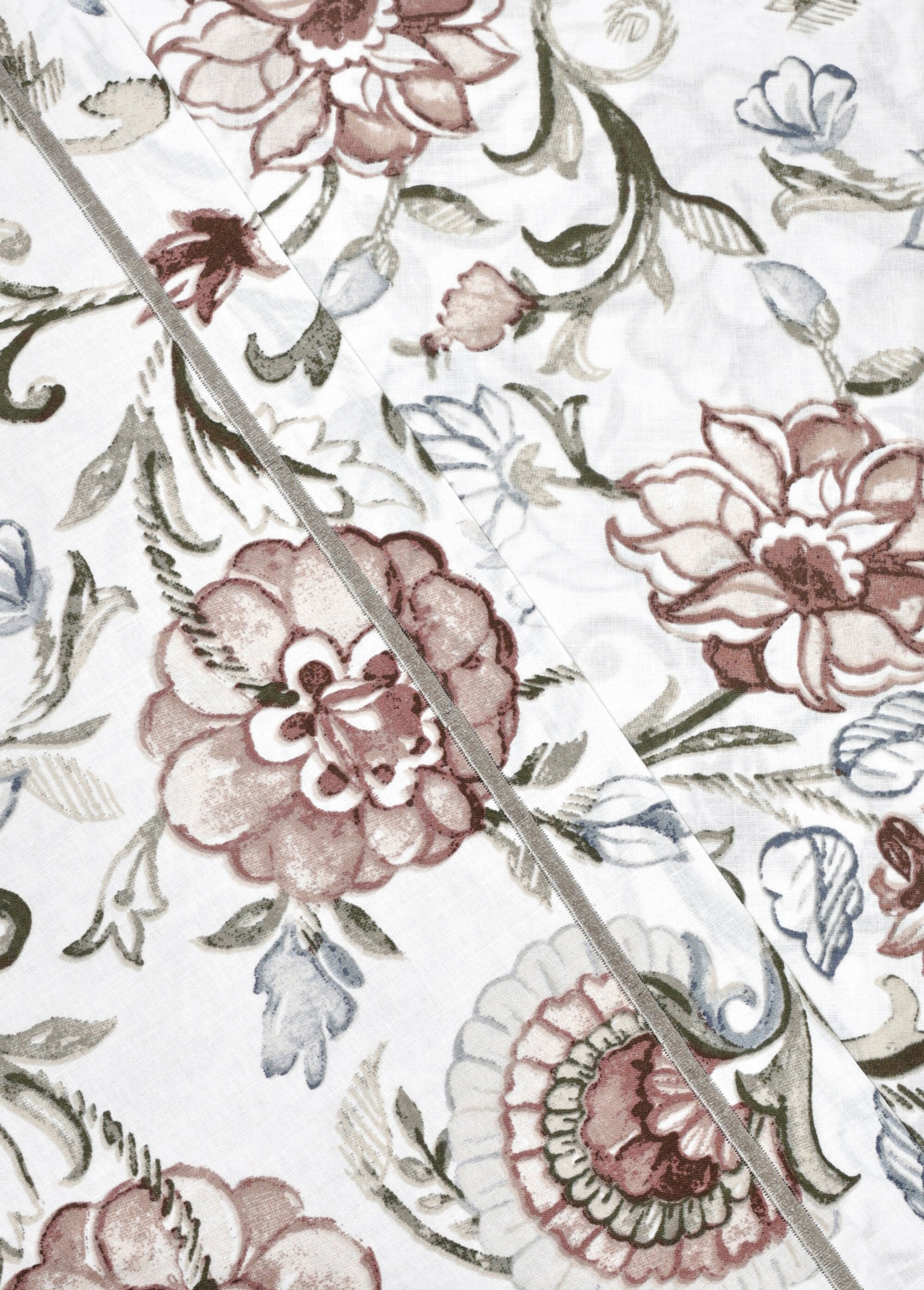 Parure_de_lit_3_pièces_avec_housse_de_couette,_camélias_Gris_DO1_slim