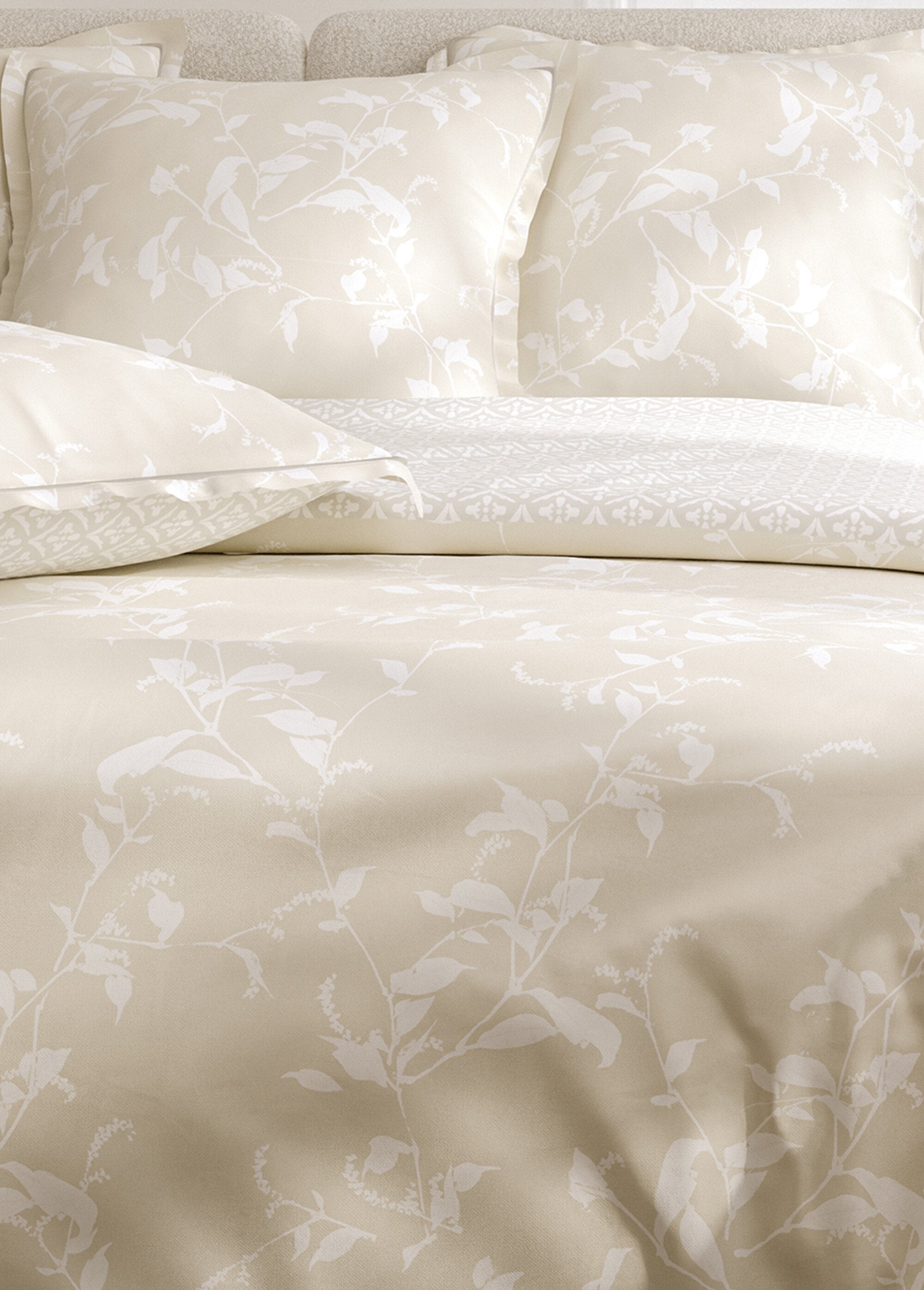 Conjunto_de_cama_de_percal_de_3_peças_com_capa_de_edredom,_delicado_Ficelle_DE3_slim