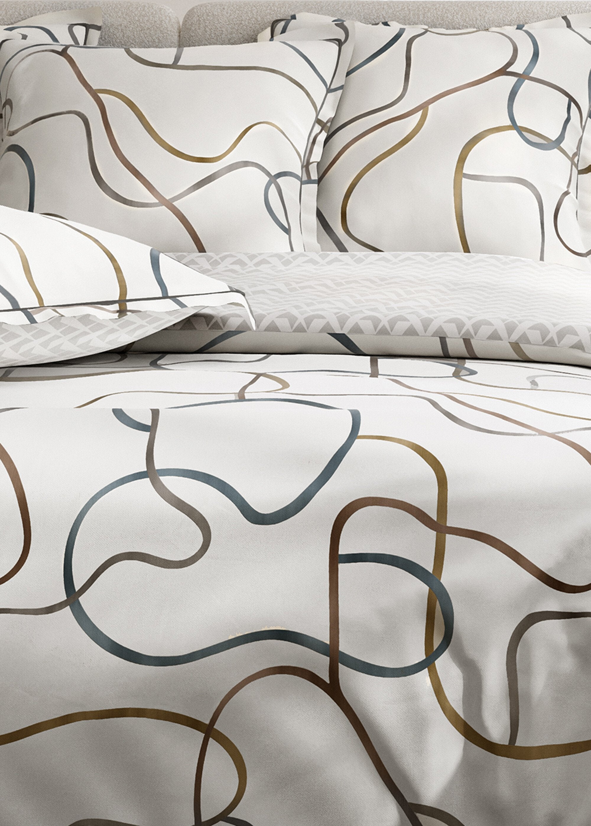 Conjunto_de_cama_de_percal_4_peças_com_lençol_plano,_linhas_Imprime_blanc_DE3_slim