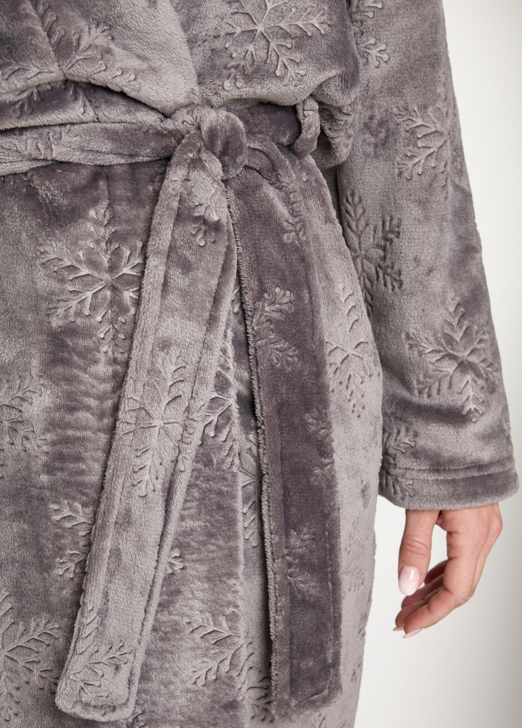 Roupão_com_gola_xale,_fleece,_toque_macio,_comprimento_120_cm_Gris_DE2_slim