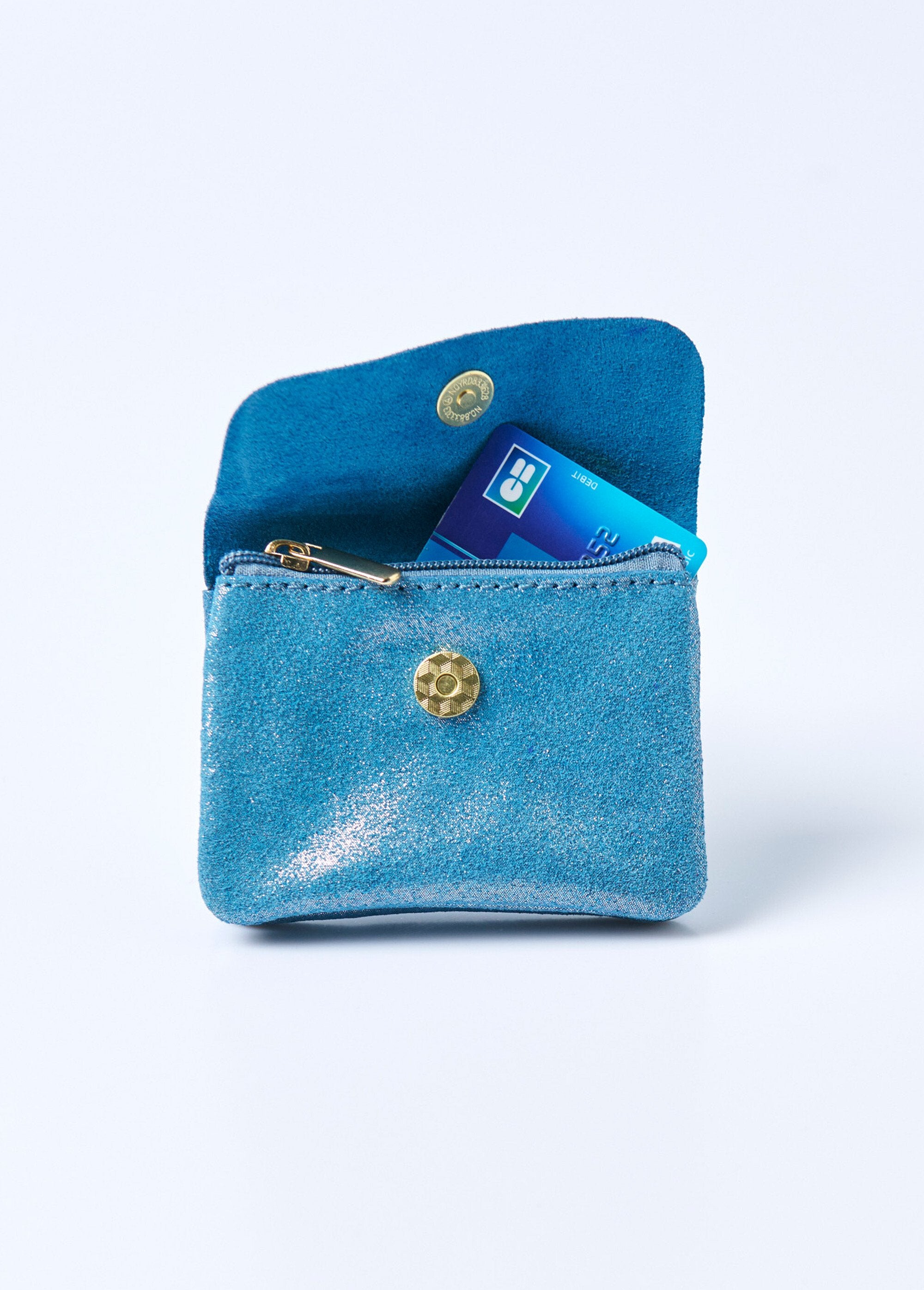 Bolsa_pequena_de_couro_iridescente_com_zíper_Bleu_irise_DE2_slim