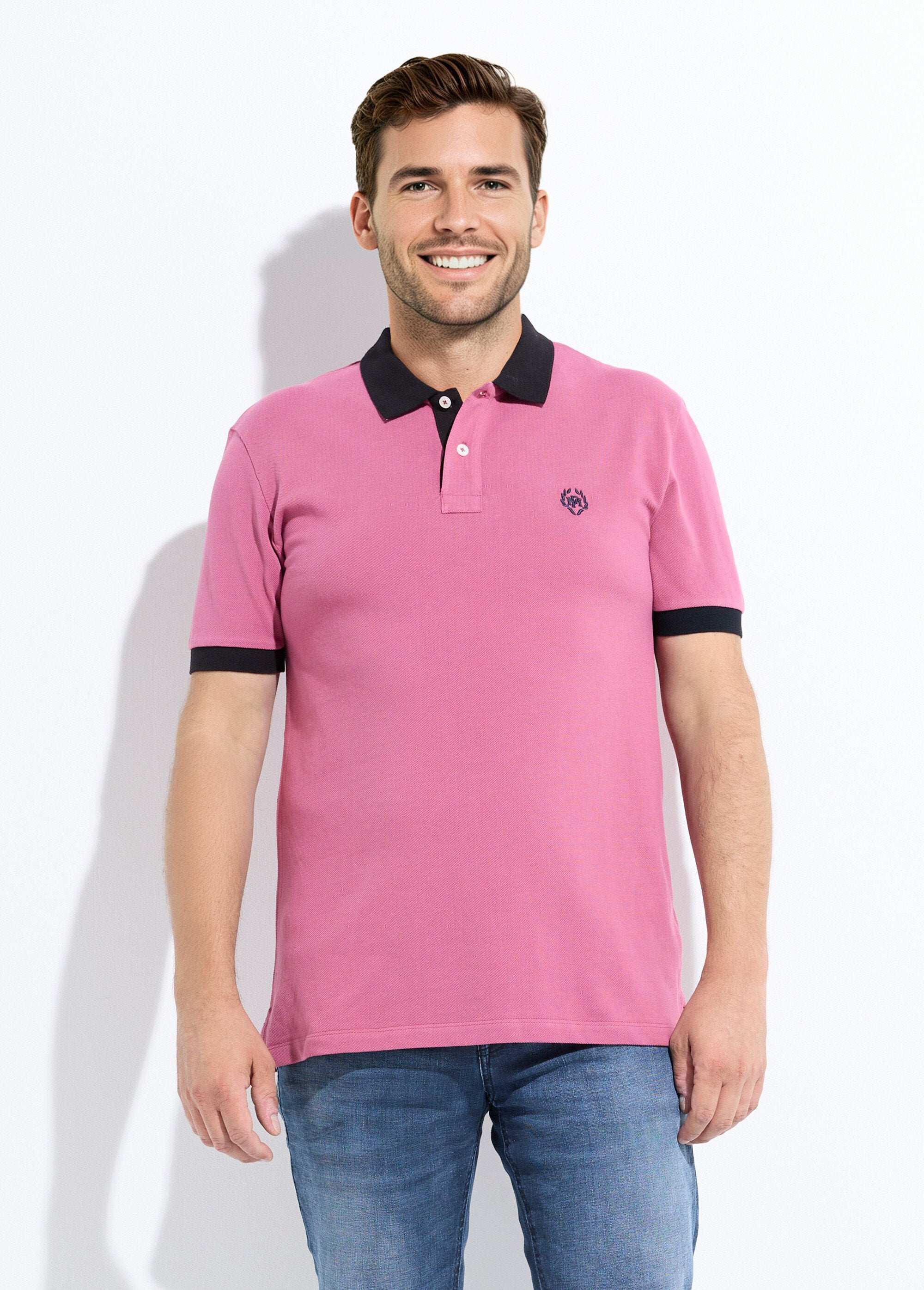 Camisa_polo_masculina_com_gola_e_mangas_contrastantes_Rose_fonce_FA1_slim