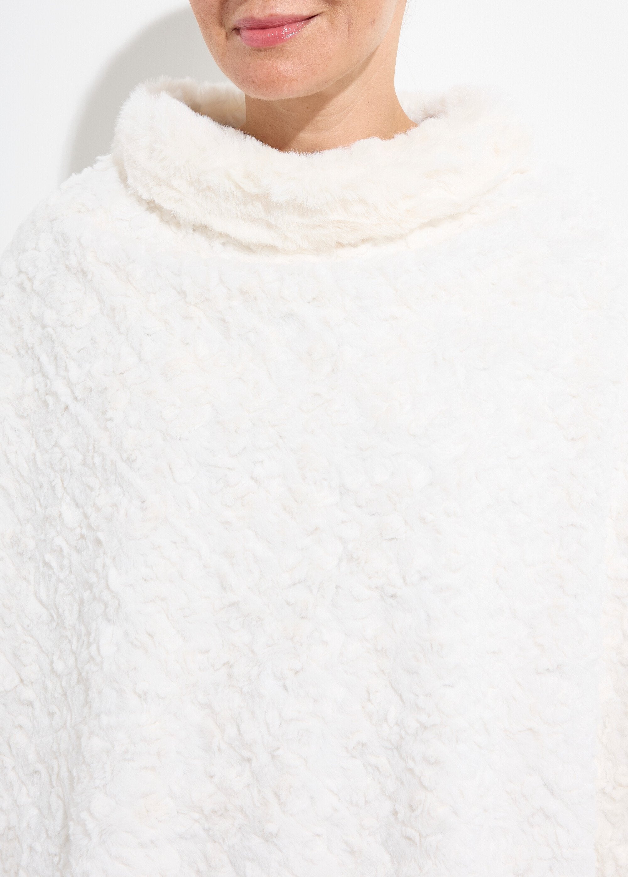 Poncho_col_montant_en_polaire_façon_sherpa_Ecru_DE1_slim