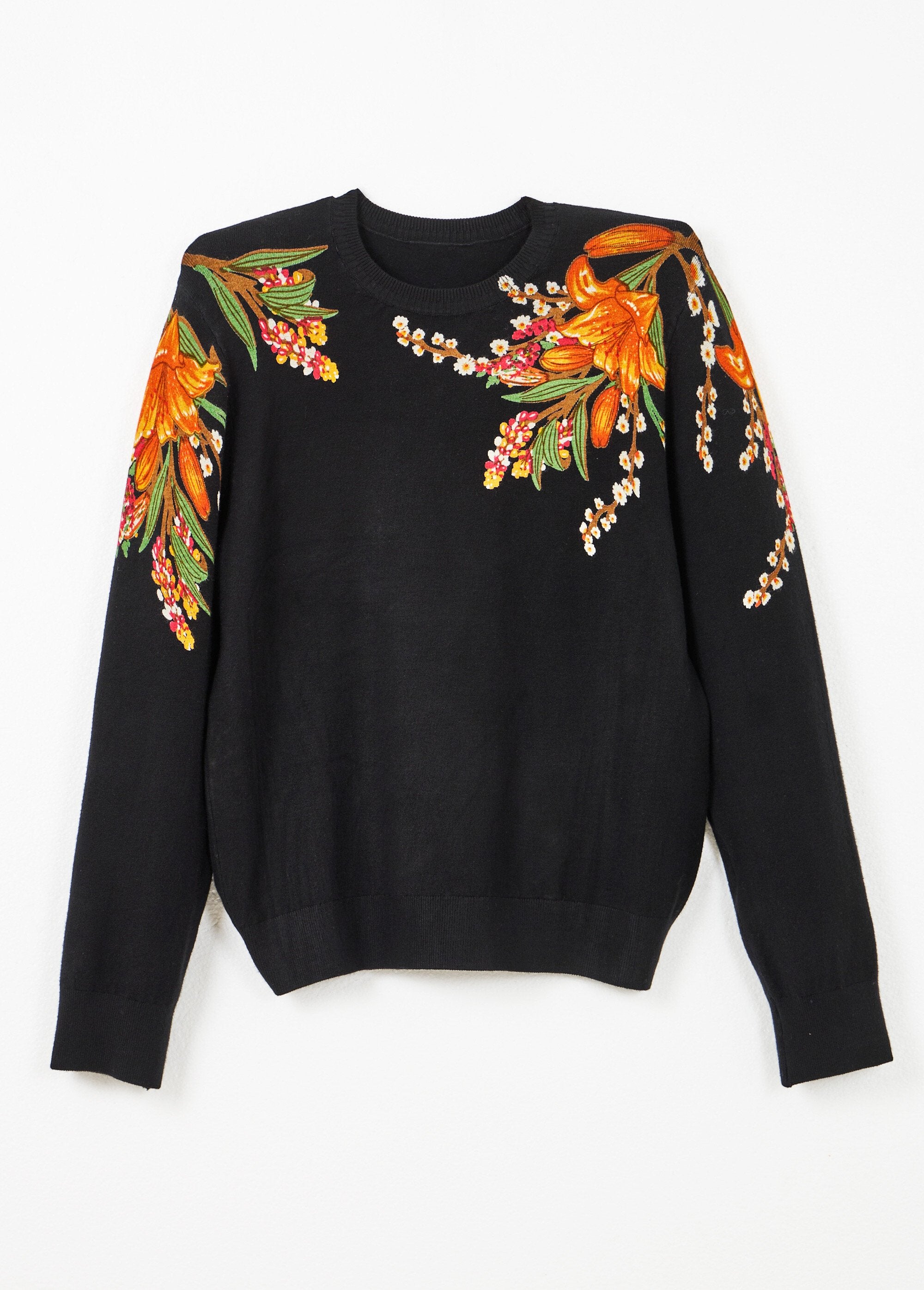 Suéter_quente_de_gola_redonda_com_estampa_floral_e_manga_comprida_Noir_AP1_slim