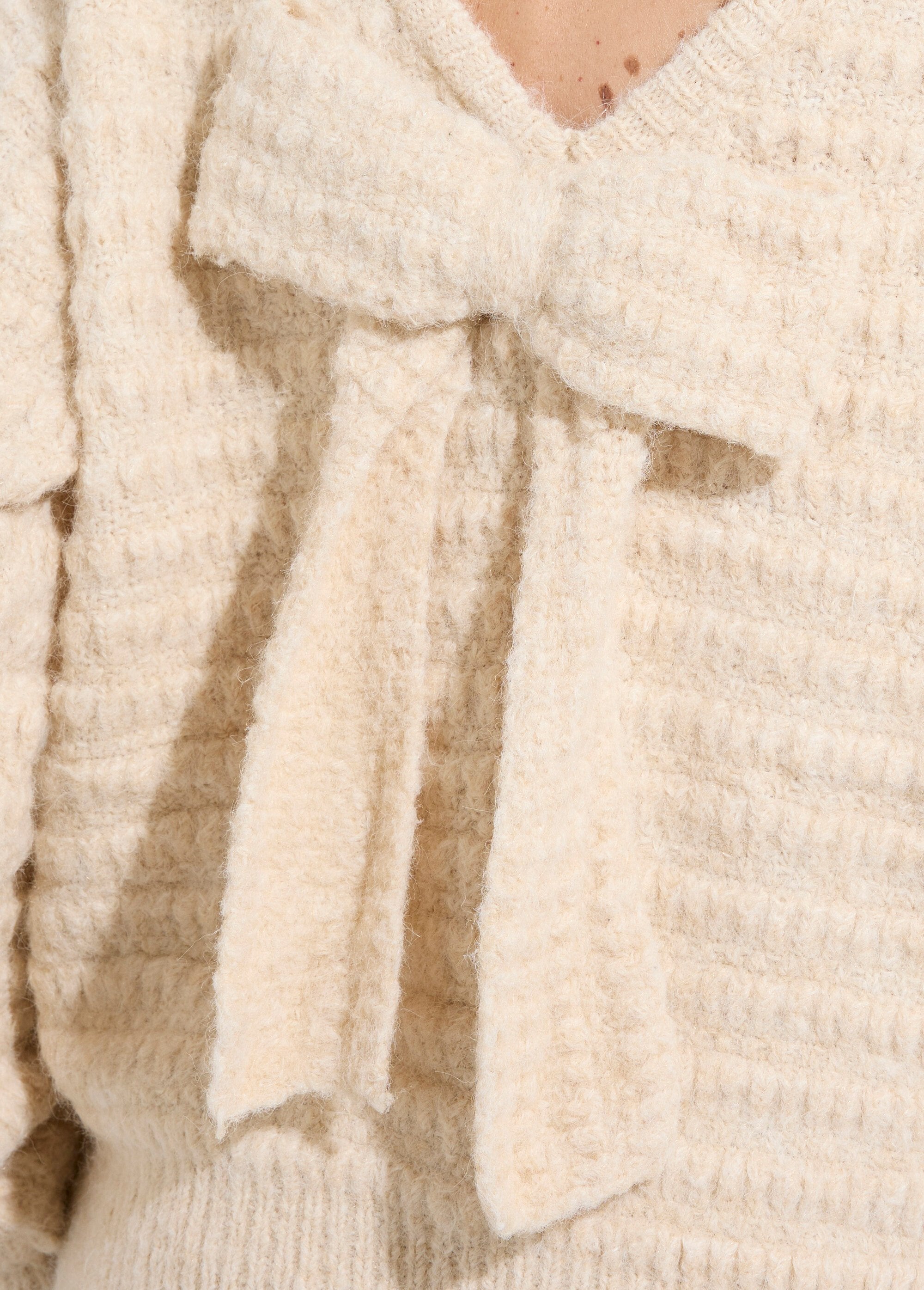 Camisola_de_lã_quente_com_laço_Ecru_DE1_slim