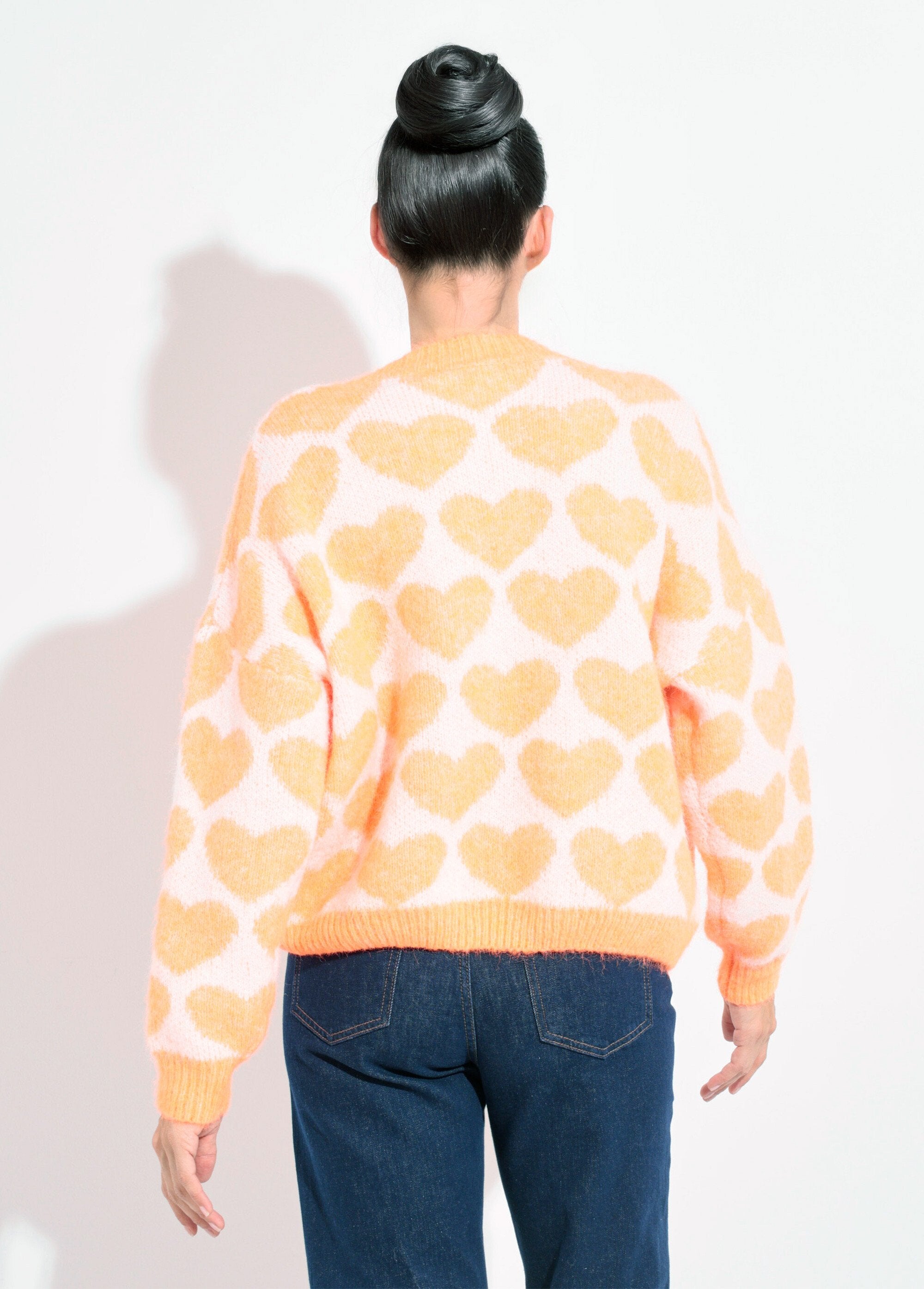 Pull_chaud_maille_mousseuse_laine_coeurs_Orange_vif_DO1_slim