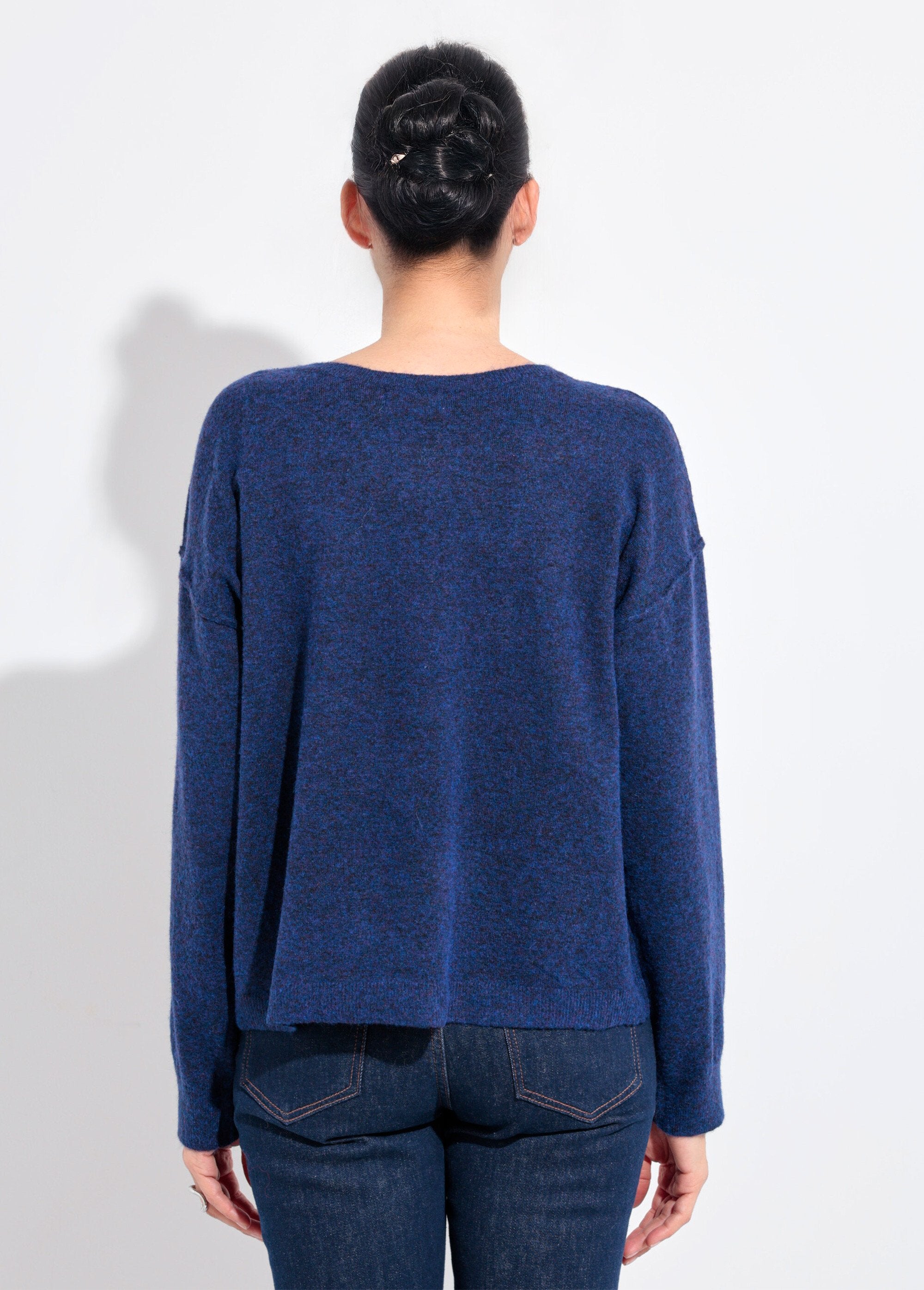 Pull_col_rond_dégagé_chaud_avec_laine_Bleu_DO1_slim
