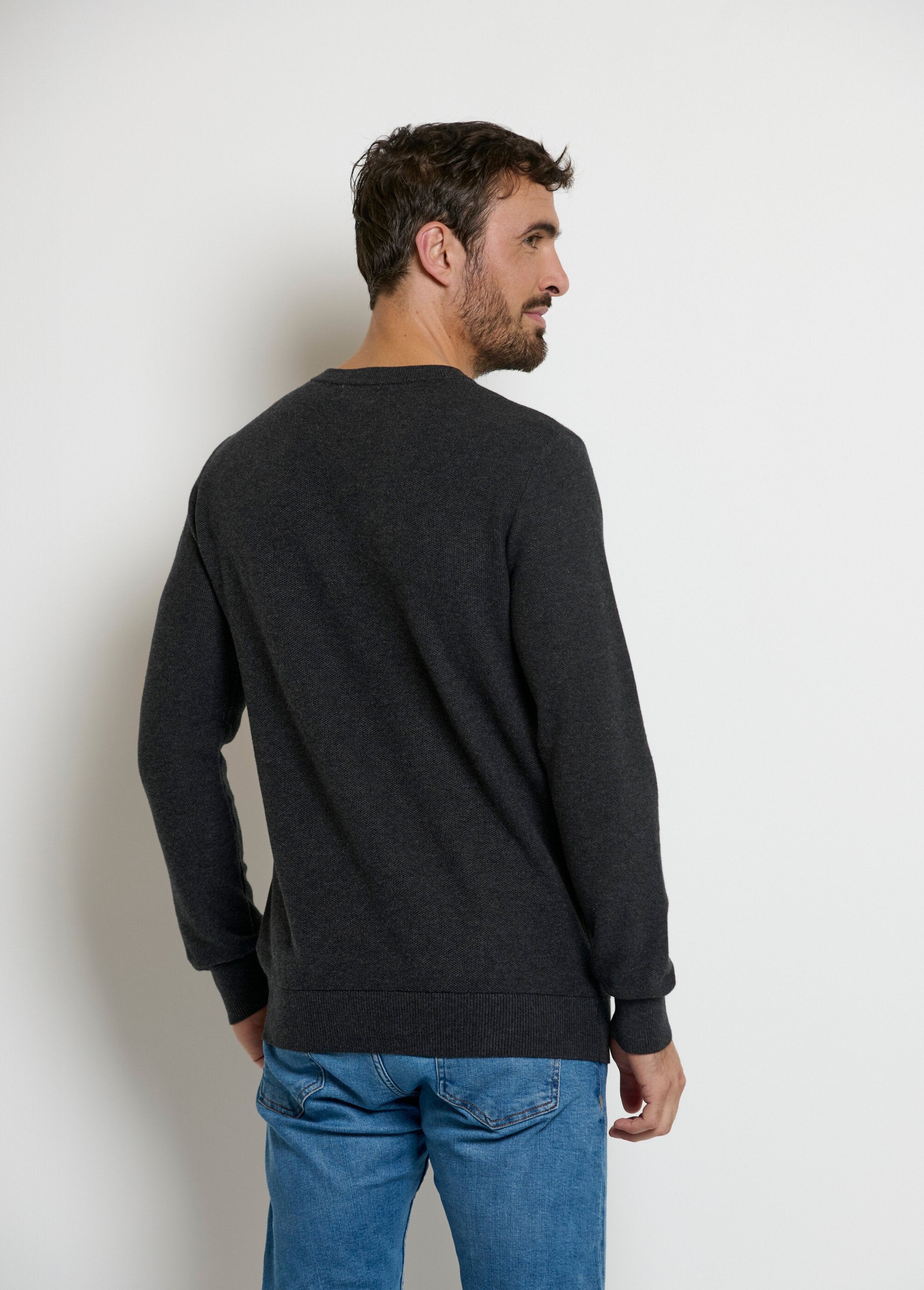Pull_col_rond_maille_piquée_fantaisie_Gris_DO1_slim