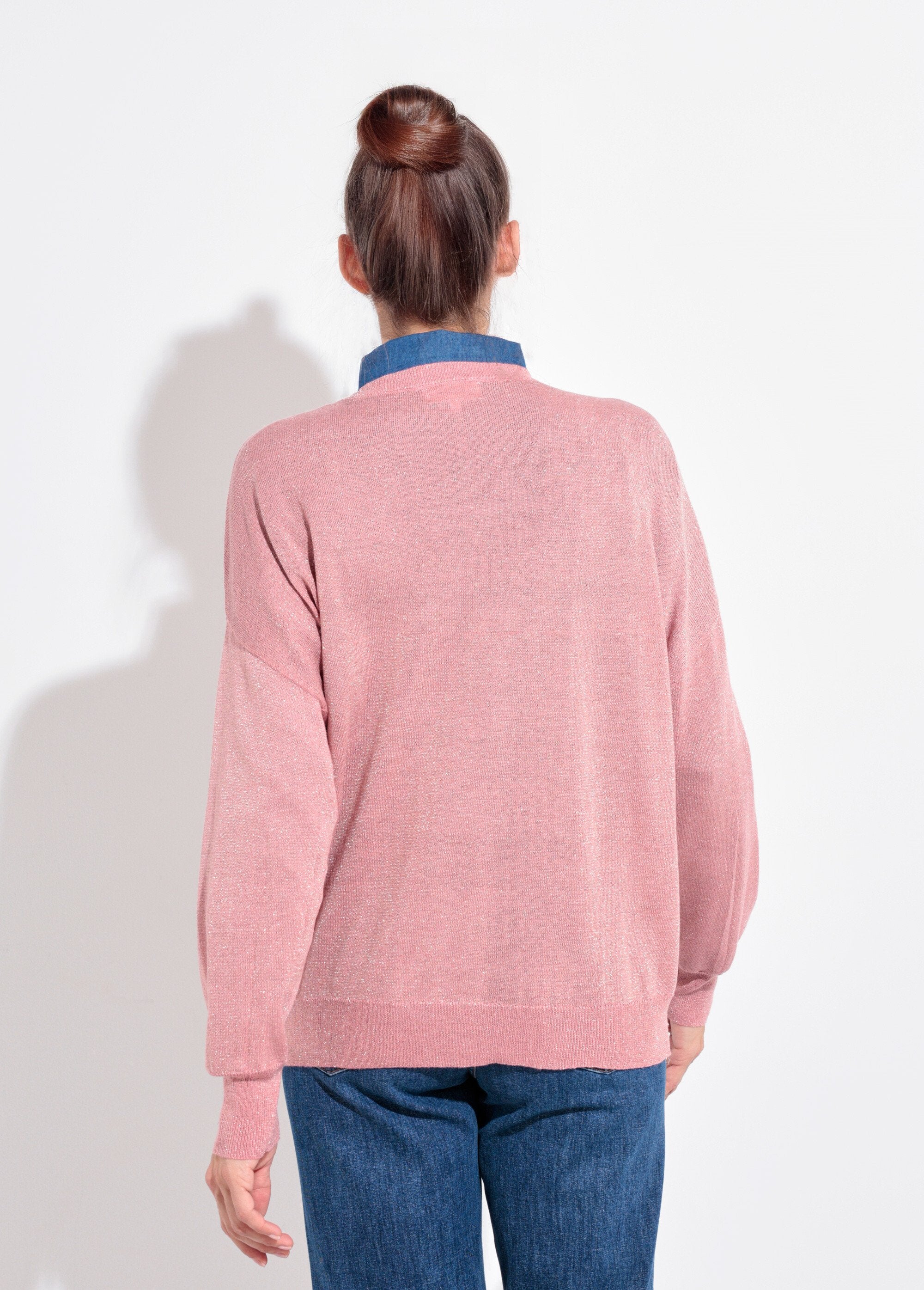 Pull_col_V_maille_fine_jauge_métallisée_Vieux_rose_DO1_slim