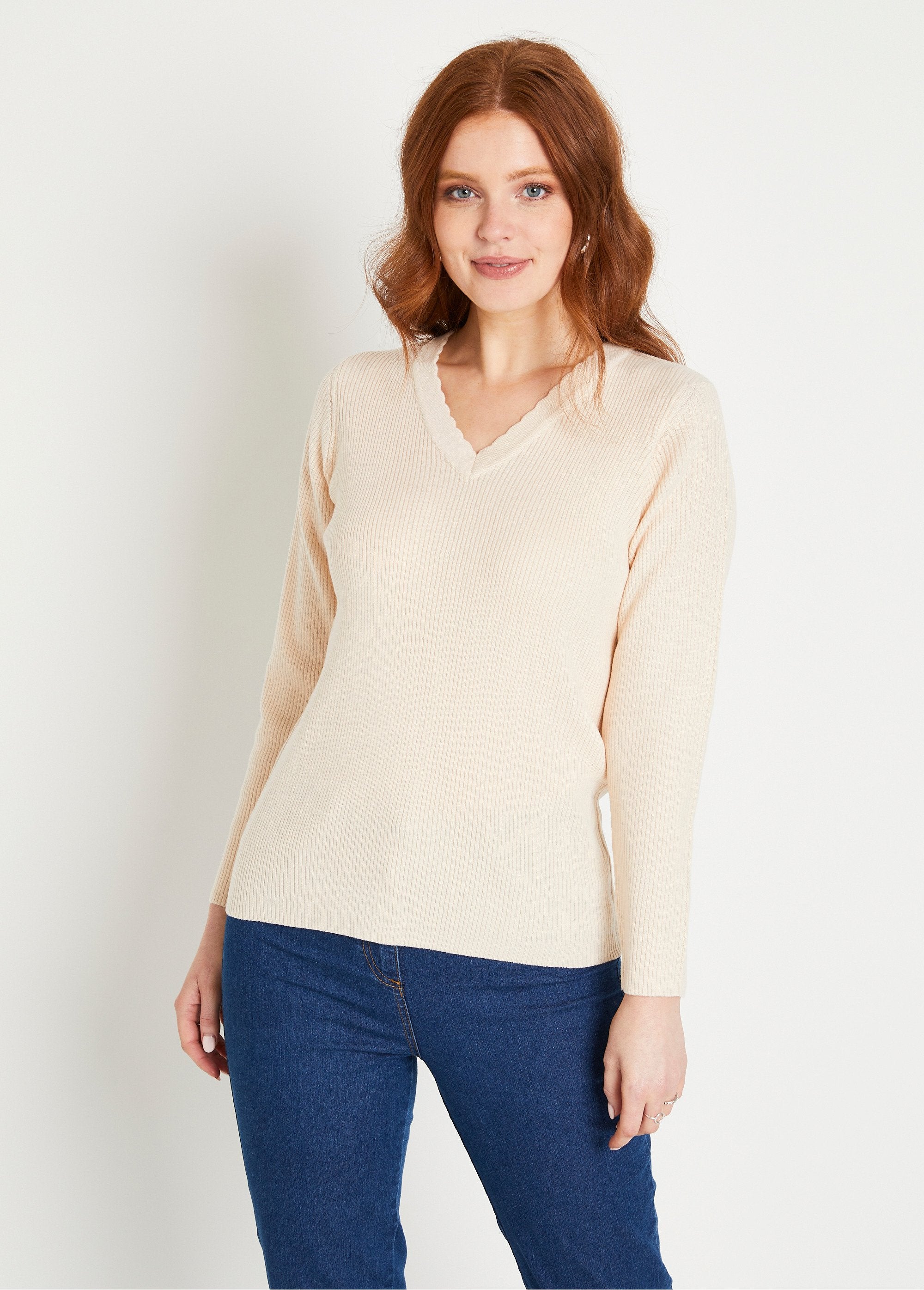 Camisola_com_decote_em_V_em_malha_canelada_fina_Beige_FA1_slim