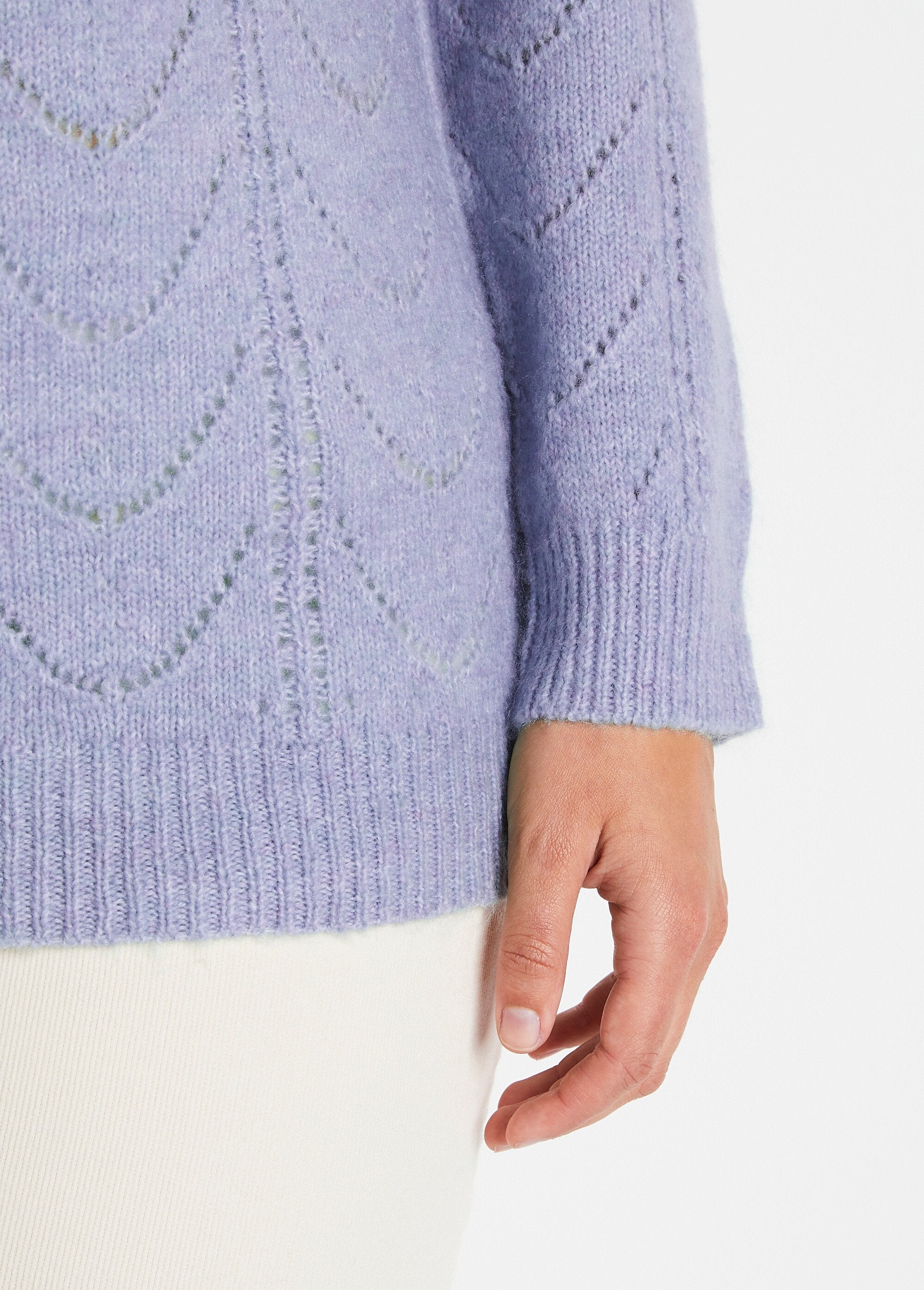 Camisola_com_gola_redonda_em_malha_mosqueada_aberta_Parma_DE1_curvy