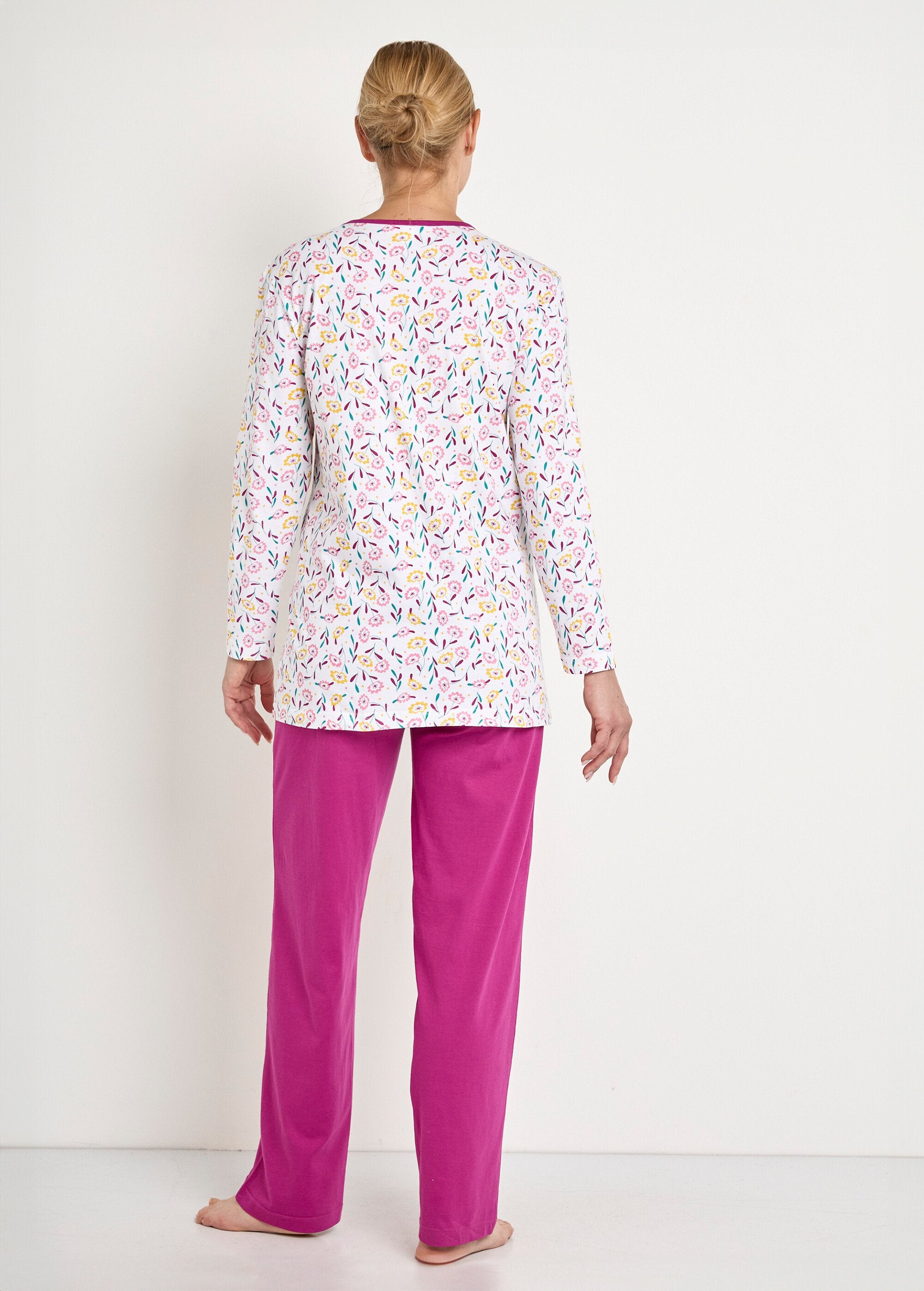 Pijama_de_algodão_estampado_de_manga_comprida_e_decote_em_V_Imprime_prune_DO1_slim