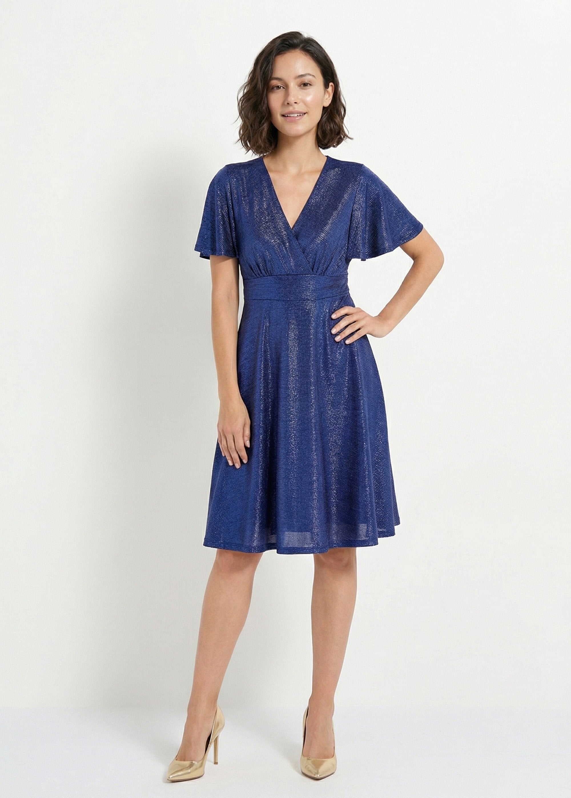 Vestido_curto_envelope_brilhante_com_mangas_borboleta_Bleu_nuit_FA1_slim