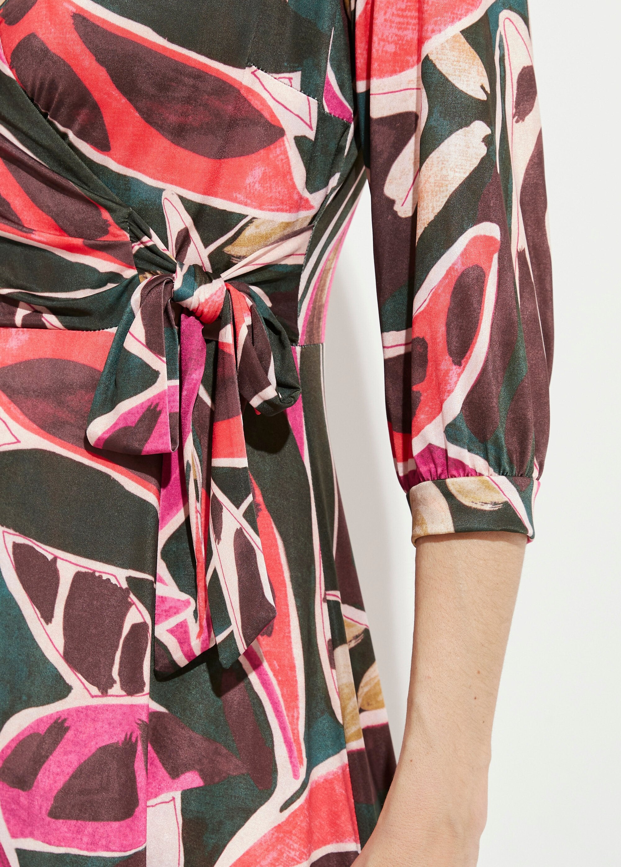 Robe_cache-coeur_courte_évasée_manches_3/4_Multicolore_DE3_slim