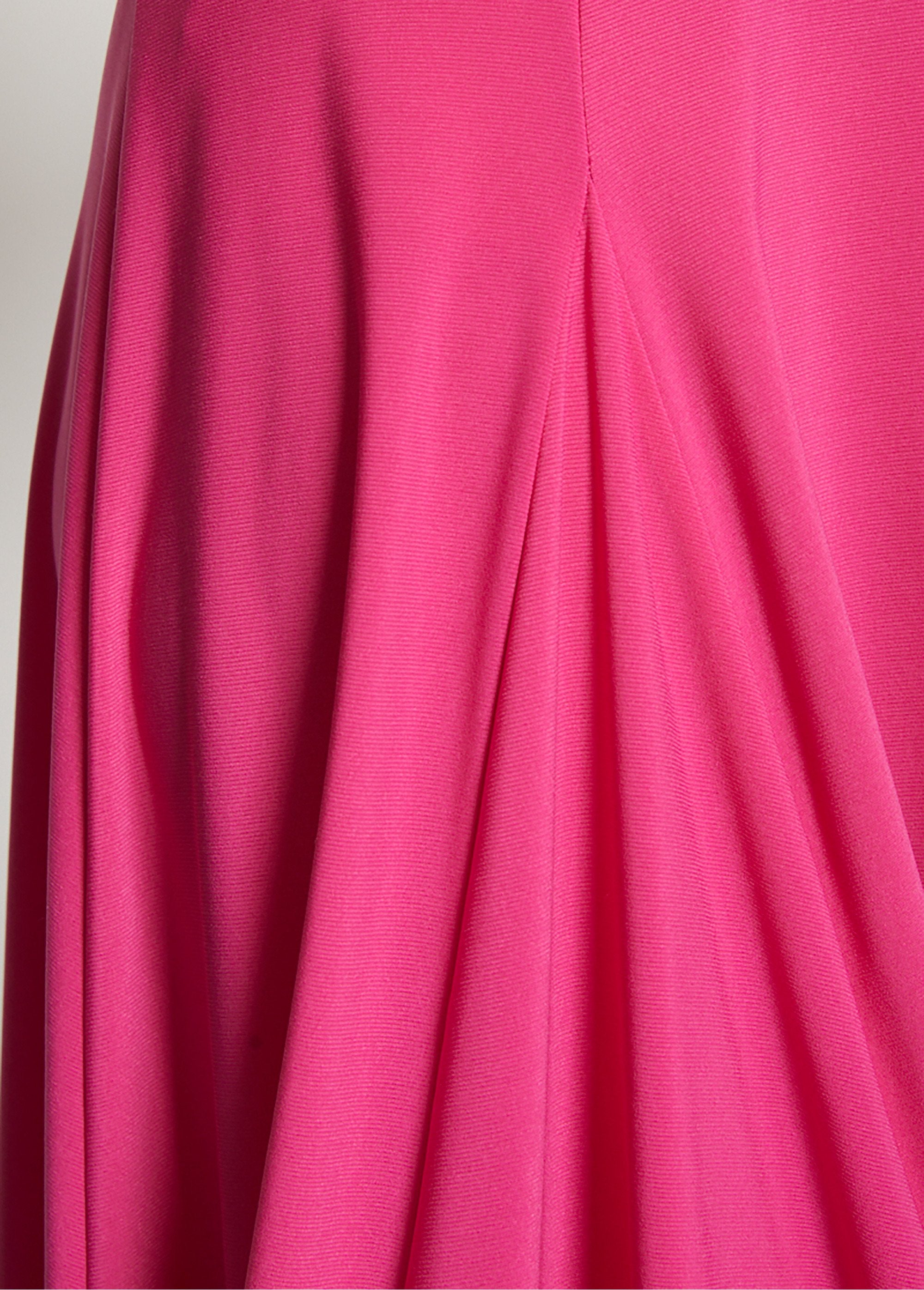 Vestido_com_decote_em_V_e_comprimento_médio_Uni_fuchsia_DE2_slim