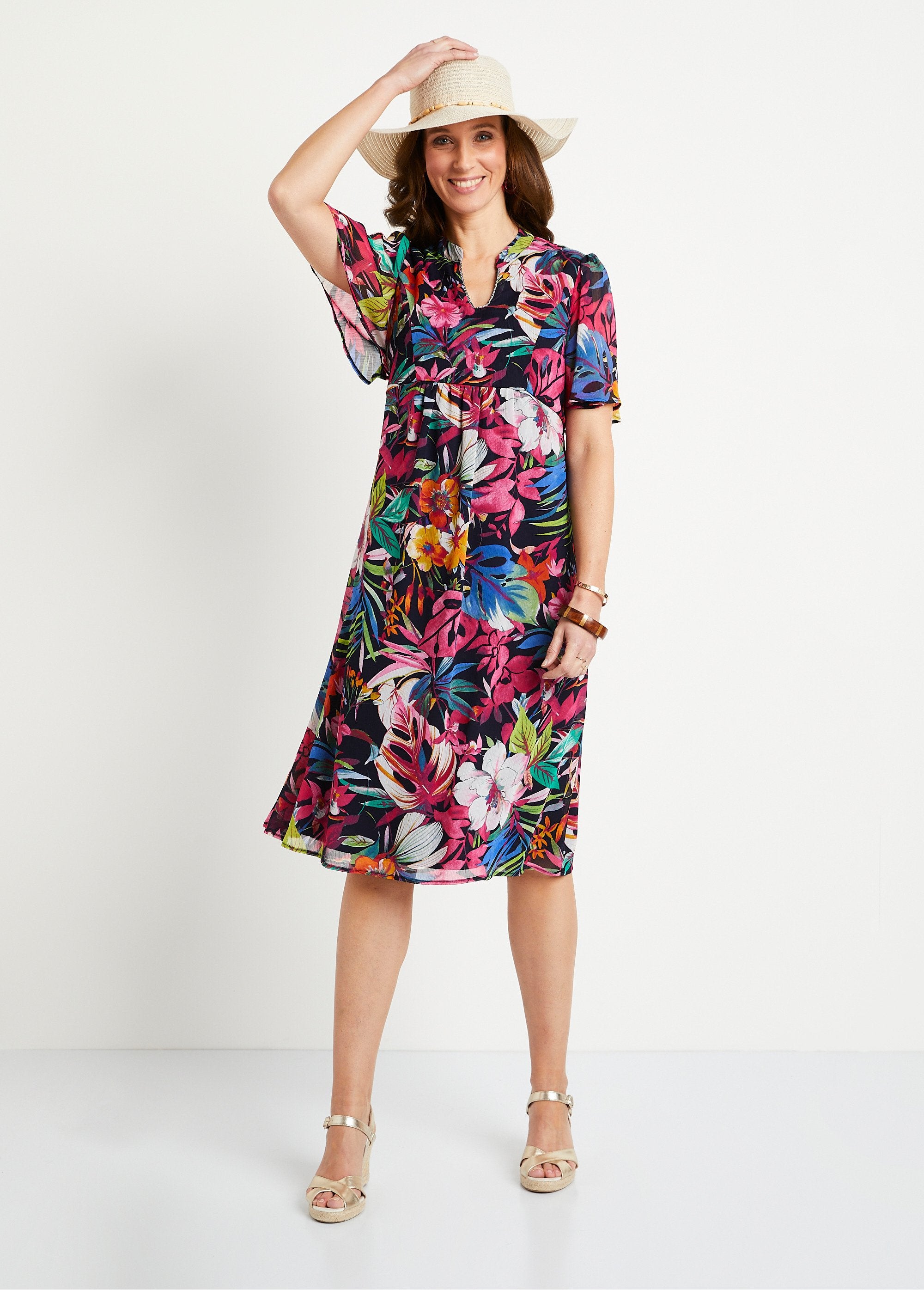 Vestido_curto_com_estampa_floral_Multicolorido_DO1_slim