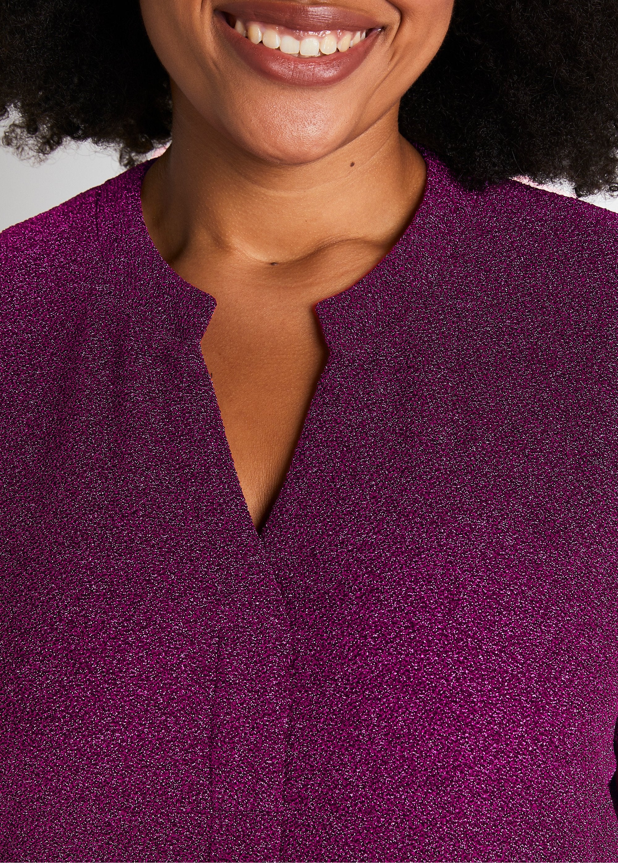 Vestido_curto_e_largo_em_malha_brilhante_Rose_DE2_curvy