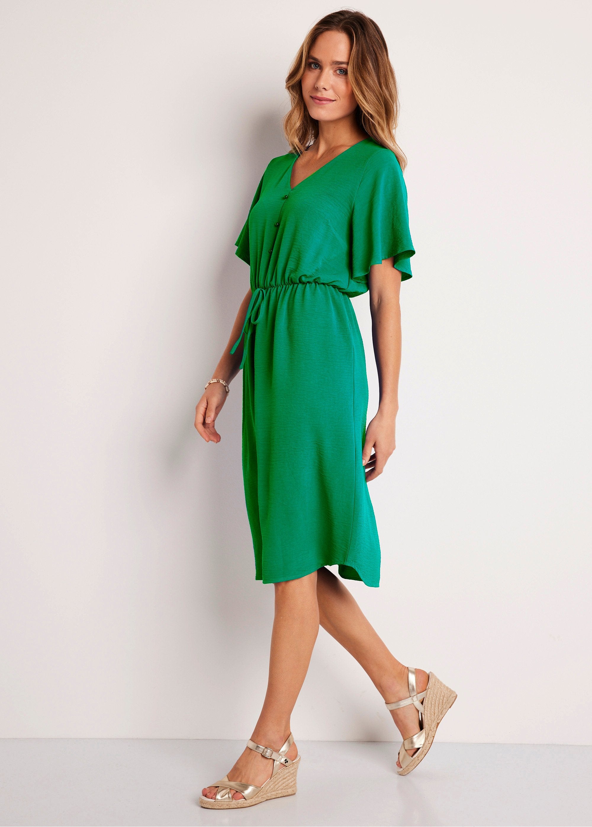 Vestido_curto_liso_e_largo_VERDE_GA1_slim