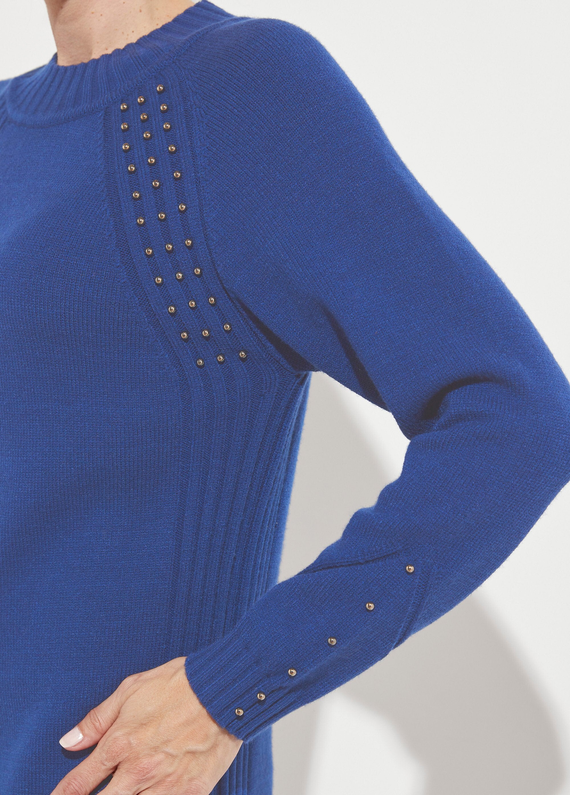 Vestido_suéter_de_gola_alta_com_detalhes_canelados_e_brilhantes_Bleu_DE2_slim