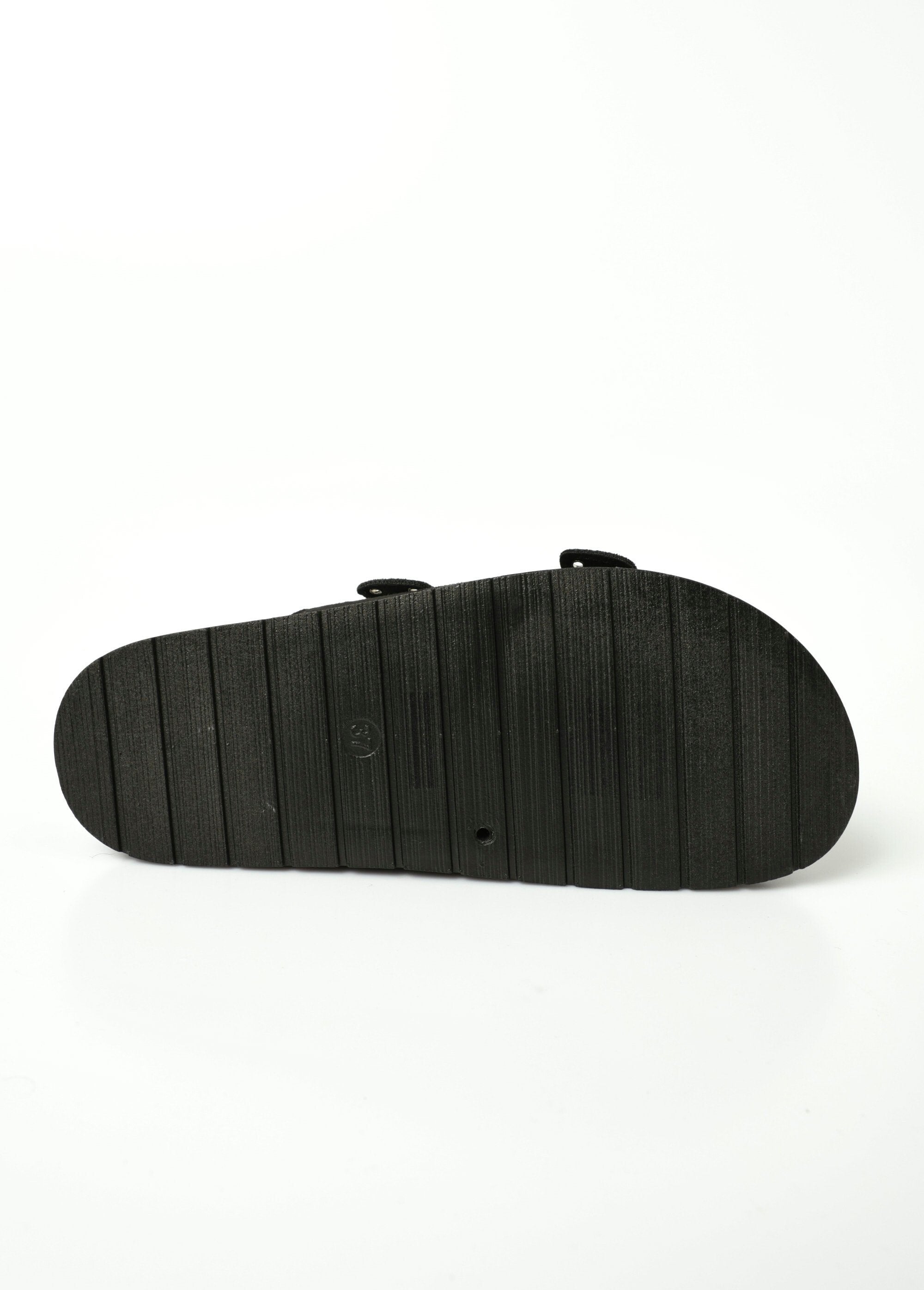 Sandálias_ergonômicas_com_fivelas_e_rebites_Noir_UN1_slim