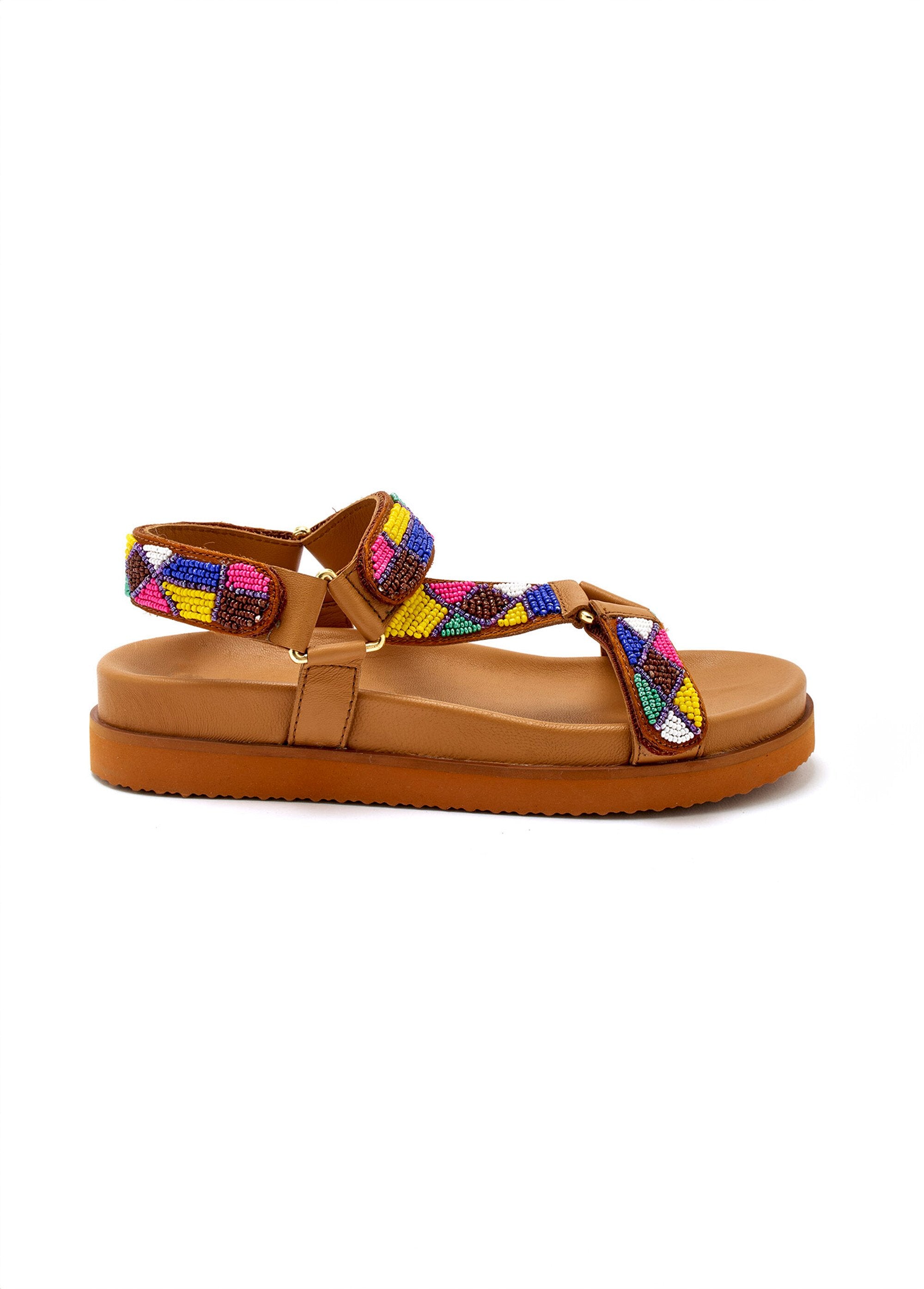 Sandálias_com_sola_ergonômica_e_tiras_de_pérolas_Marron_DR1_slim