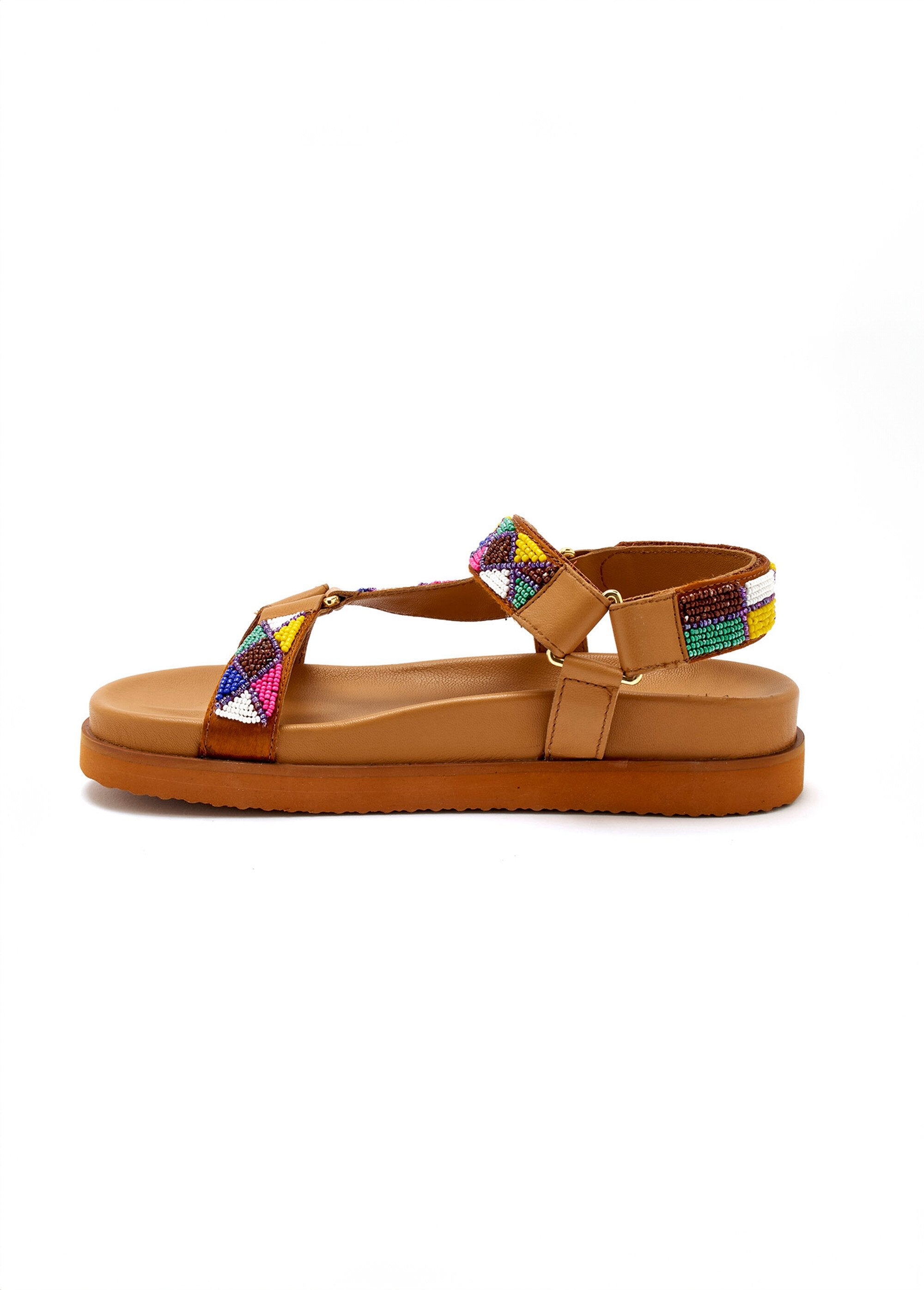 Sandálias_com_sola_ergonômica_e_tiras_de_pérolas_Marron_GA1_slim