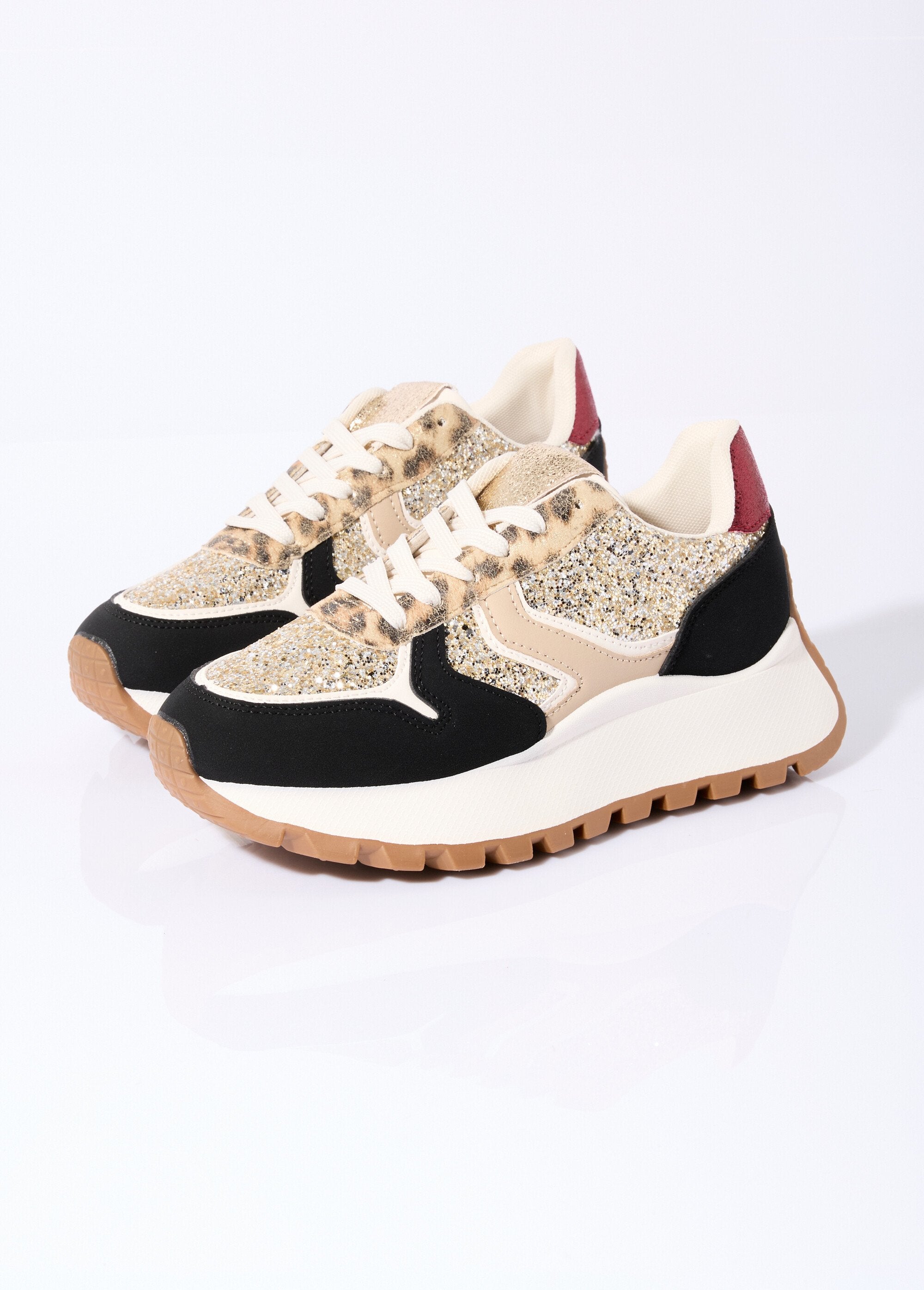 Ténis_com_brilhantes_e_sola_grossa_Noir_et_dore_DE1_slim