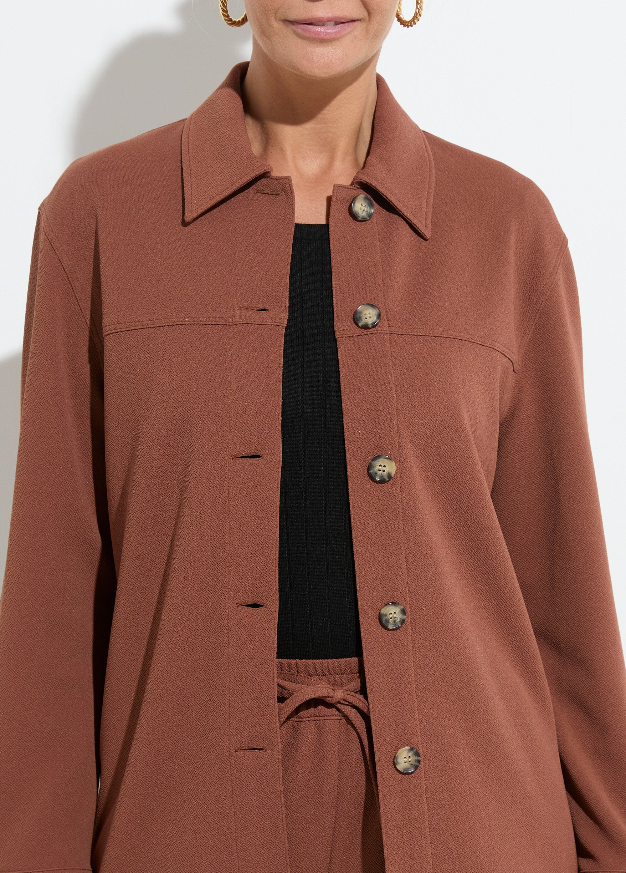 Sobrecamisa_de_malha_crepe_lisa_com_botões_Marron_DE1_slim