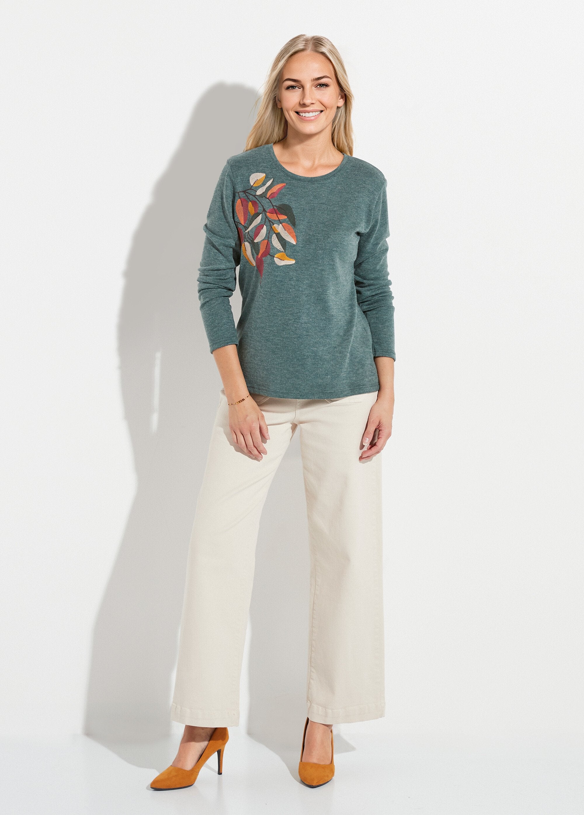Camiseta_lisa_bordada,_gola_redonda,_manga_comprida_Vert_SF1_slim