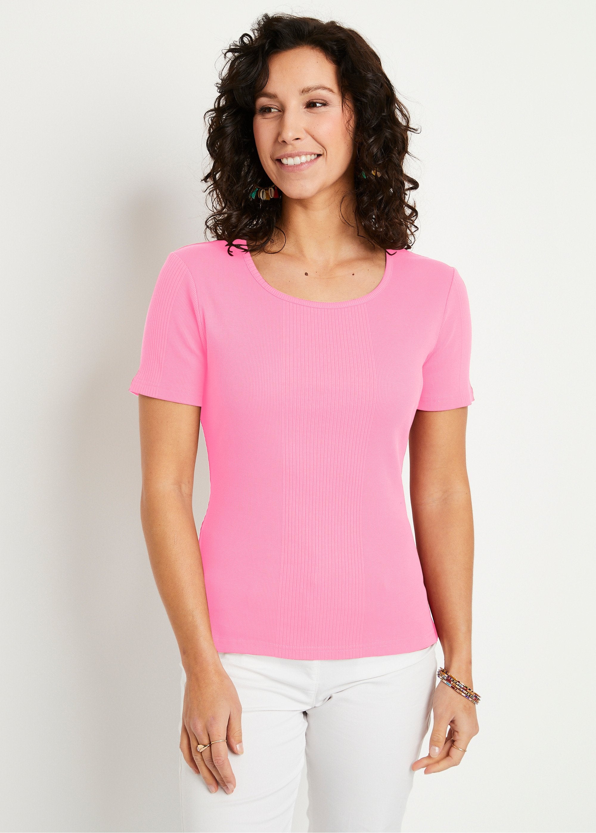 T-shirt_curta_em_malha_canelada_com_gola_redonda_ROSA_FA1_slim