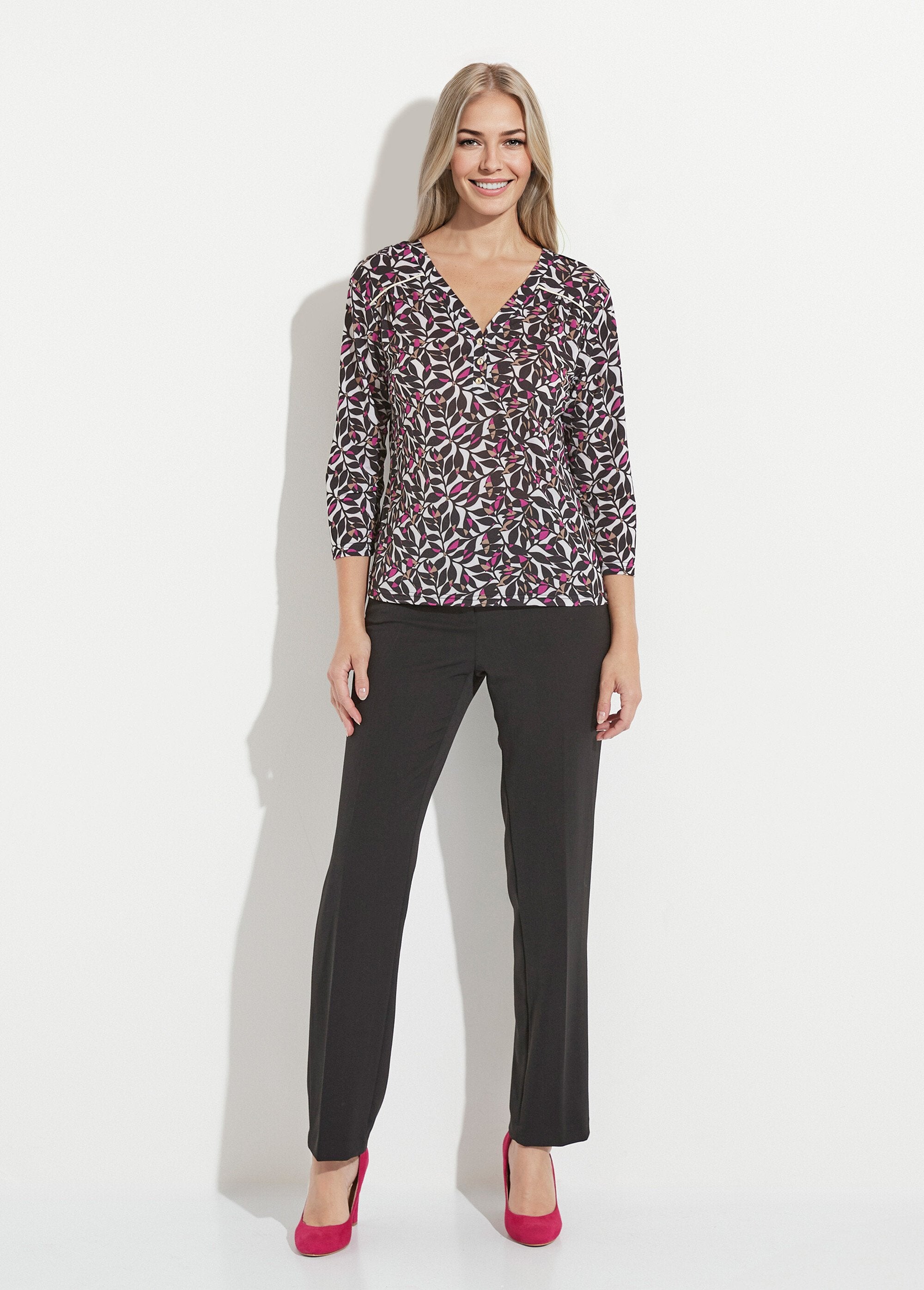 T-shirt_curta_com_decote_em_V_e_manga_3/4_com_estampado_de_folhas_Ecru_et_rose_SF1_slim