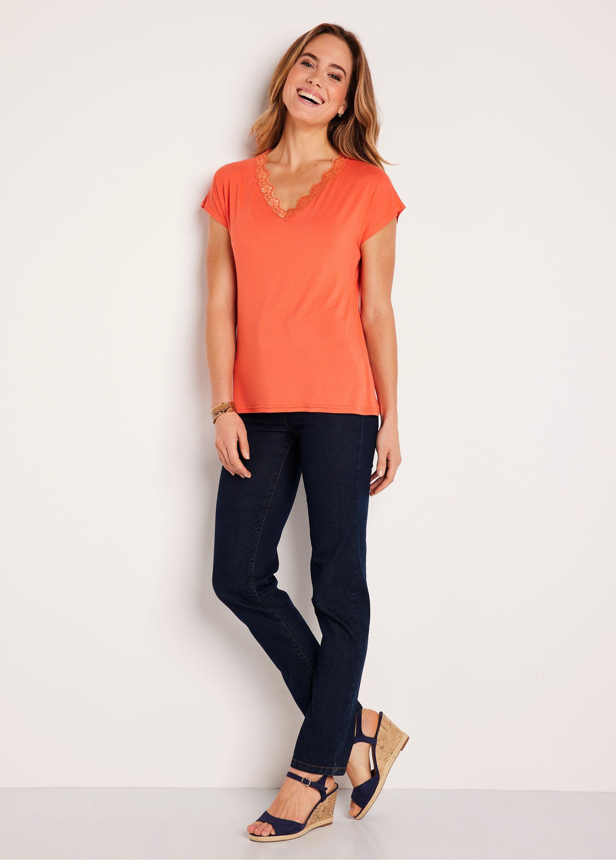 T-shirt_curta_em_renda_stretch_LARANJA_SF1_slim