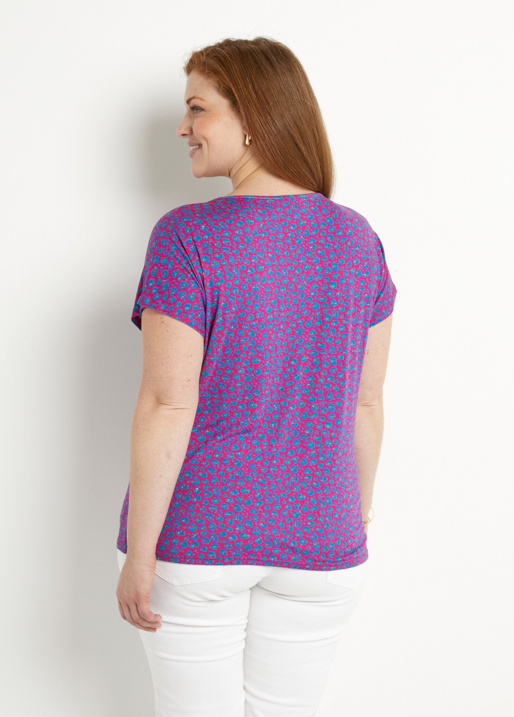 T-shirt_court_extensible_dentelle_Fond_fuchsia_DO1_curvy