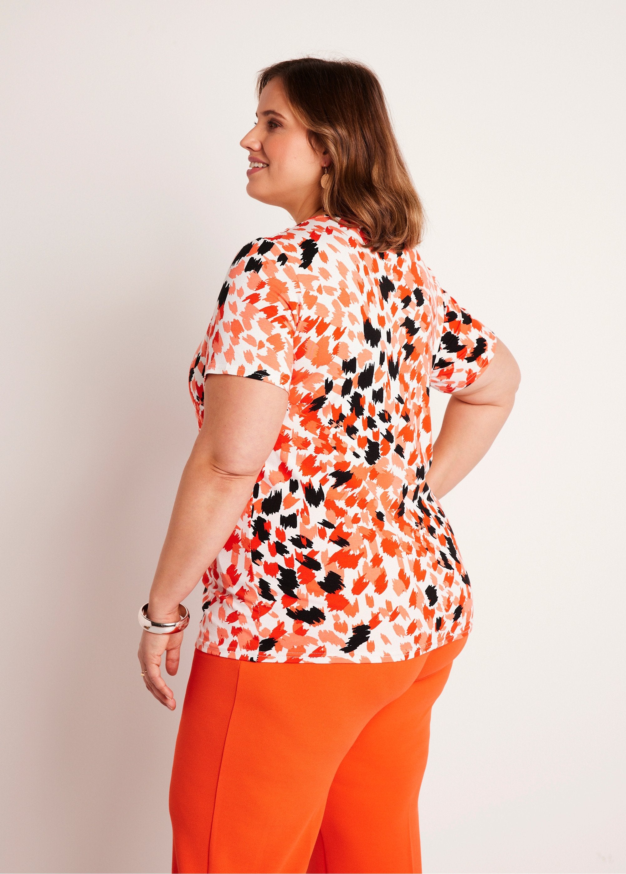 Camiseta_cropped_estampada_de_manga_curta_Coral_DO1_curvy