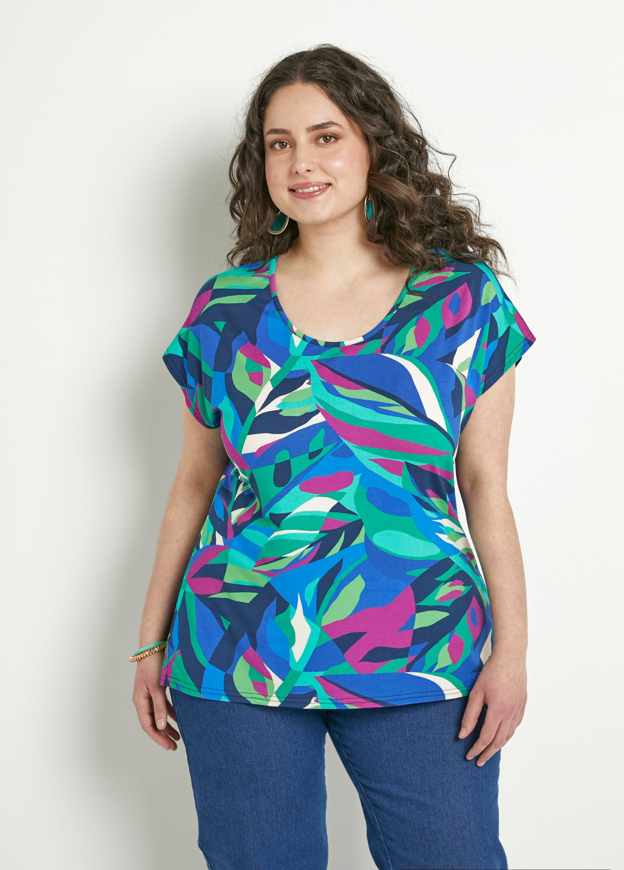 T-shirt_long_col_rond_uni_ou_imprimé_manches_courtes_Multicolore_FA1_curvy