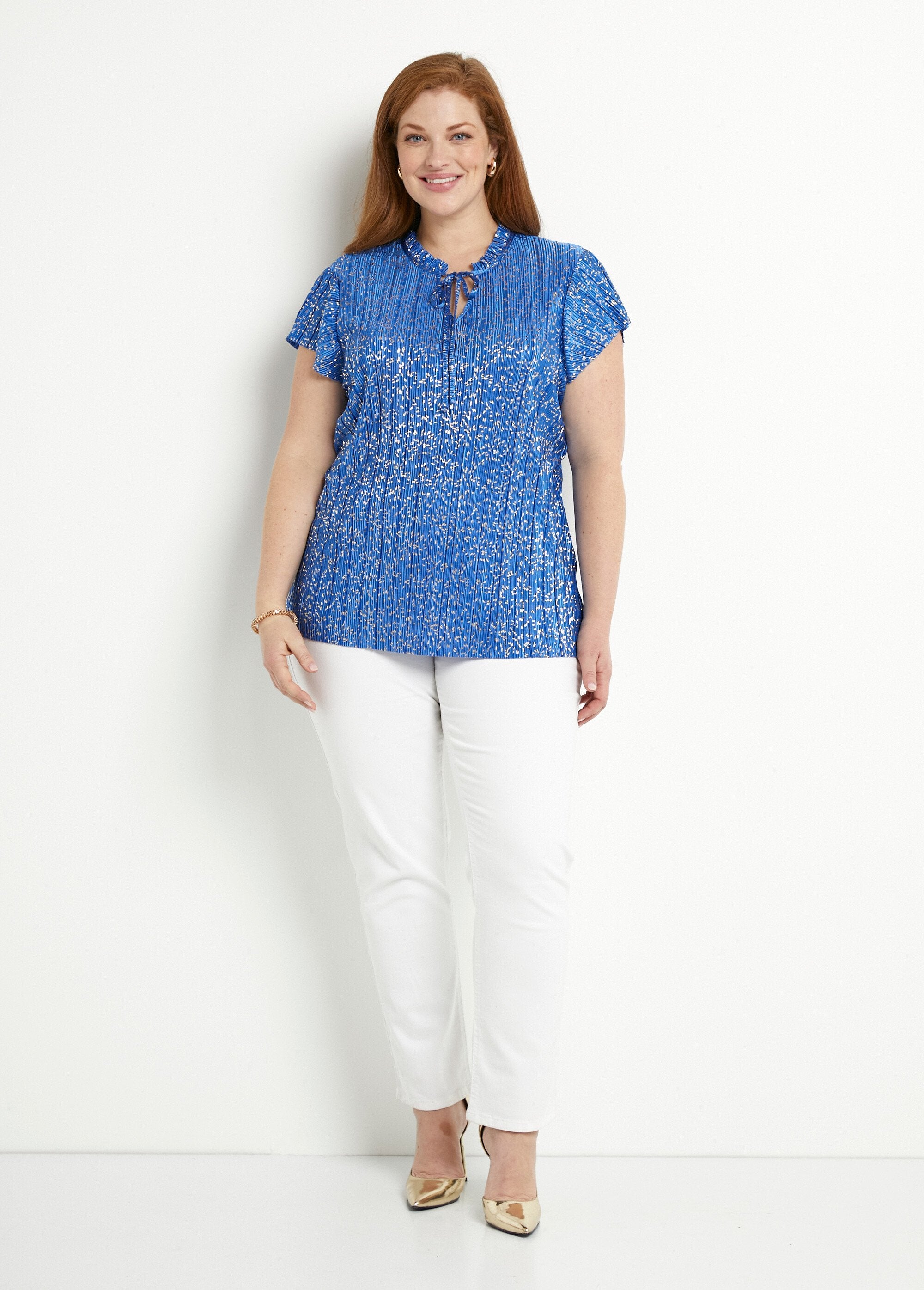 Camiseta_longa_de_manga_curta_com_estampa_dourada_Bleu_SF1_curvy