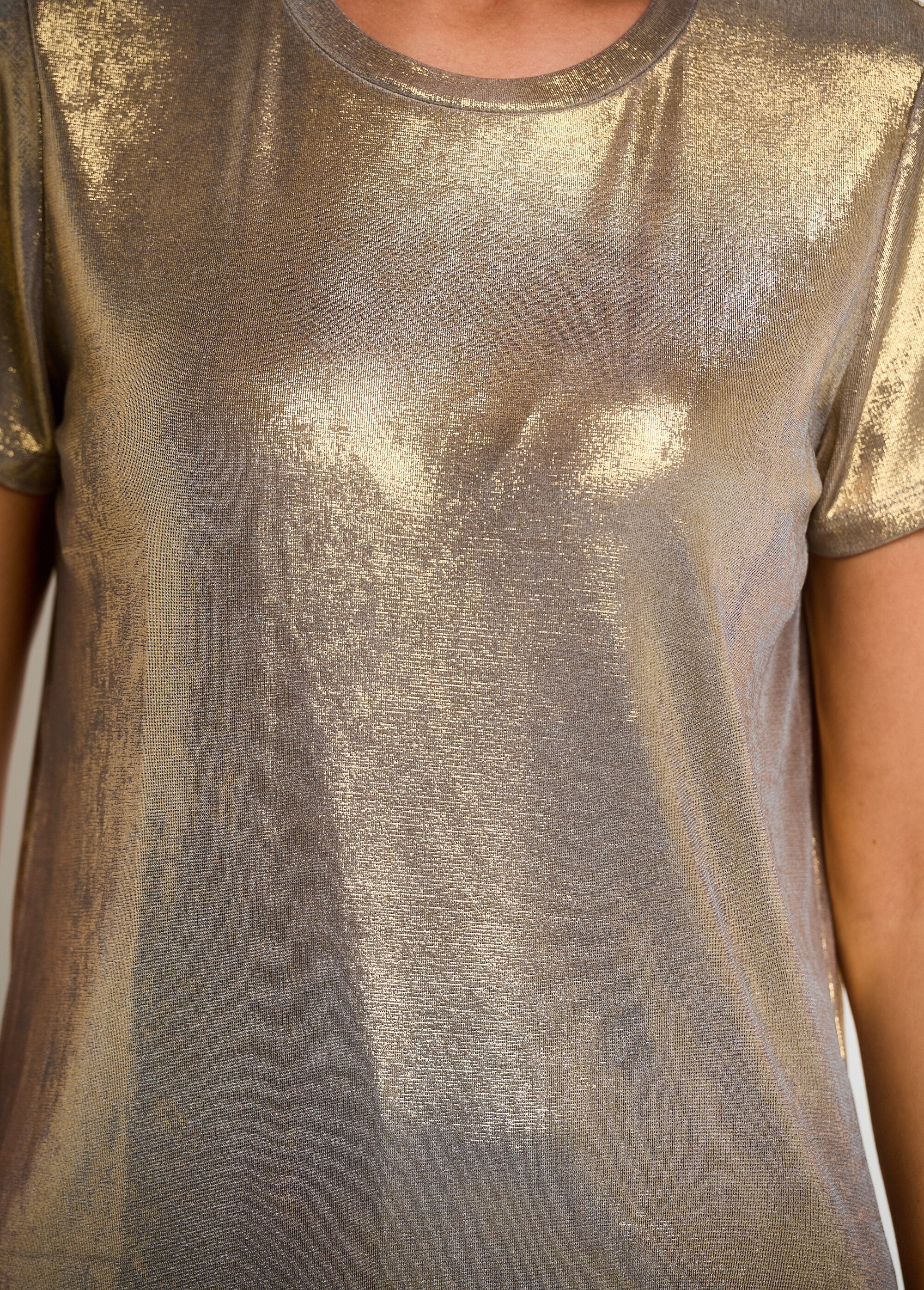 T-shirt_metálica_de_manga_curta_Or_DE2_slim