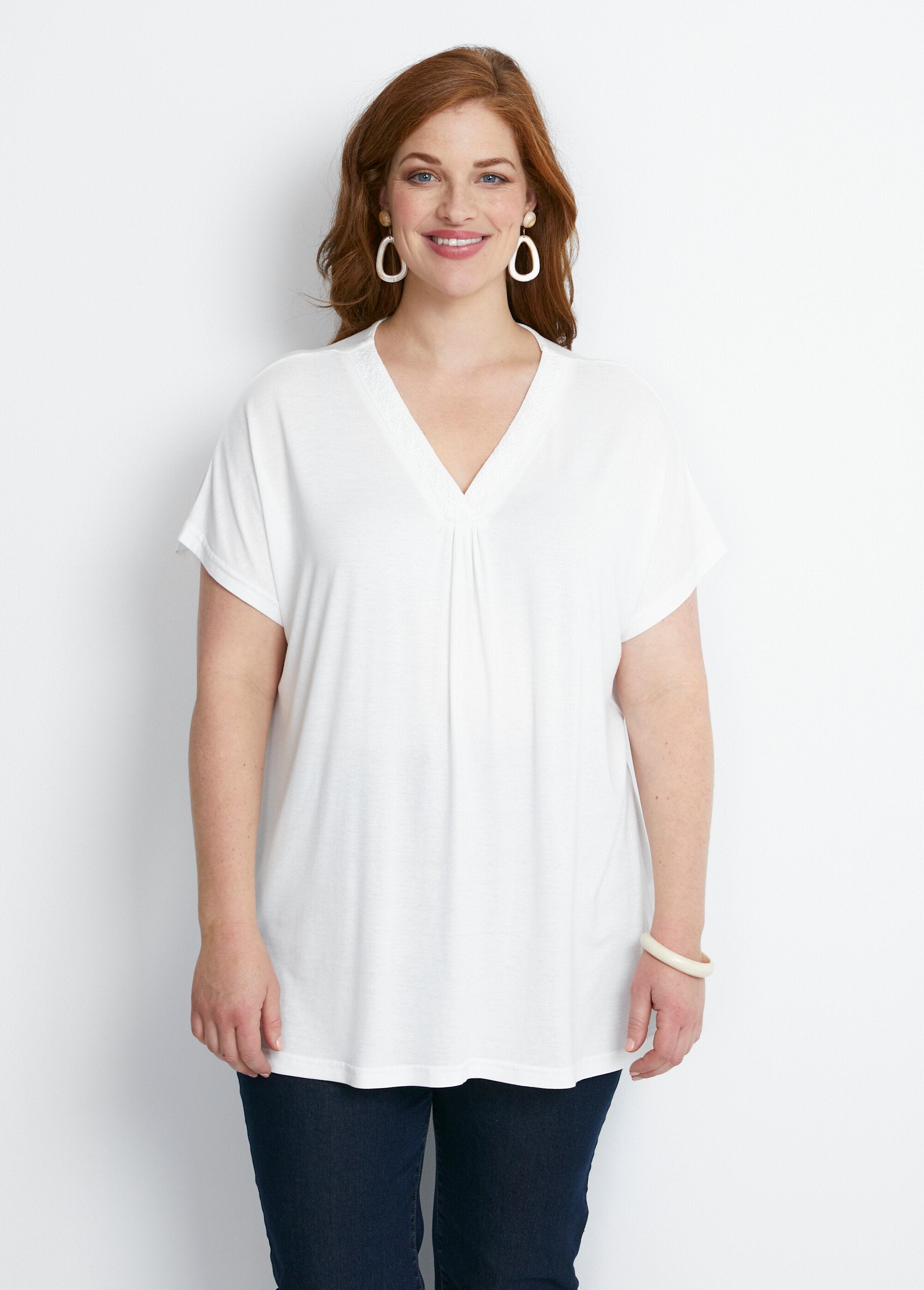 T-shirt_comprida_com_renda_BRANCO_FA1_curvy