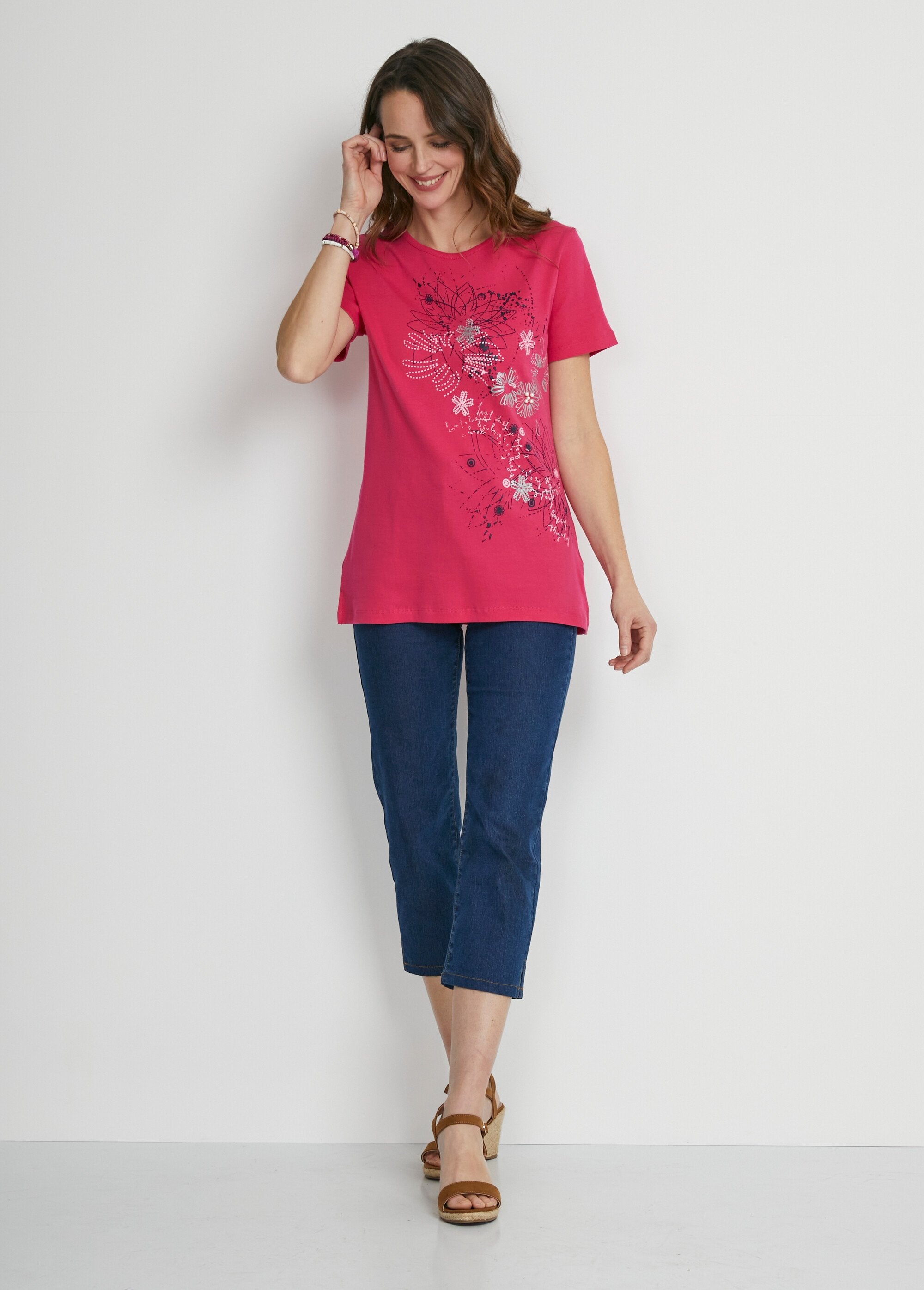 T-shirt_longa_com_estampa_floral_e_fendas_laterais_Fúcsia_SF1_slim