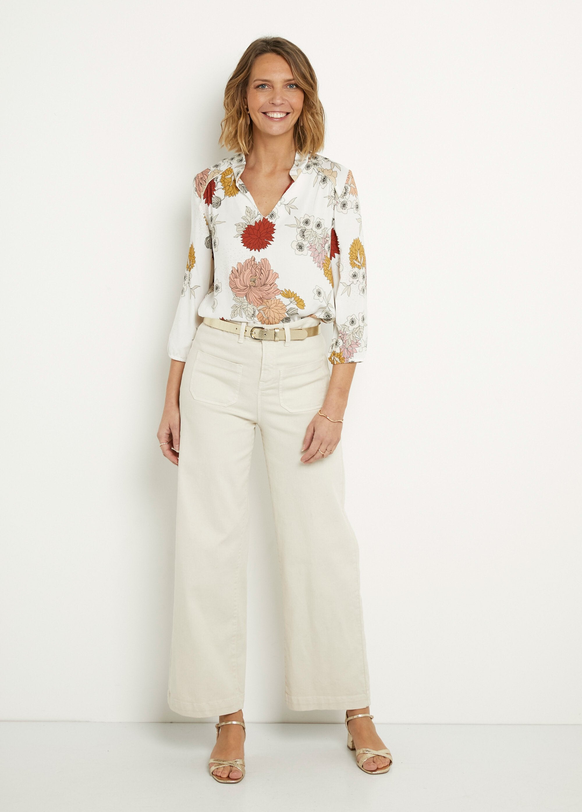 Túnica_com_padrão_crisântemo_e_manga_3/4_Ecru_et_rose_SF1_slim