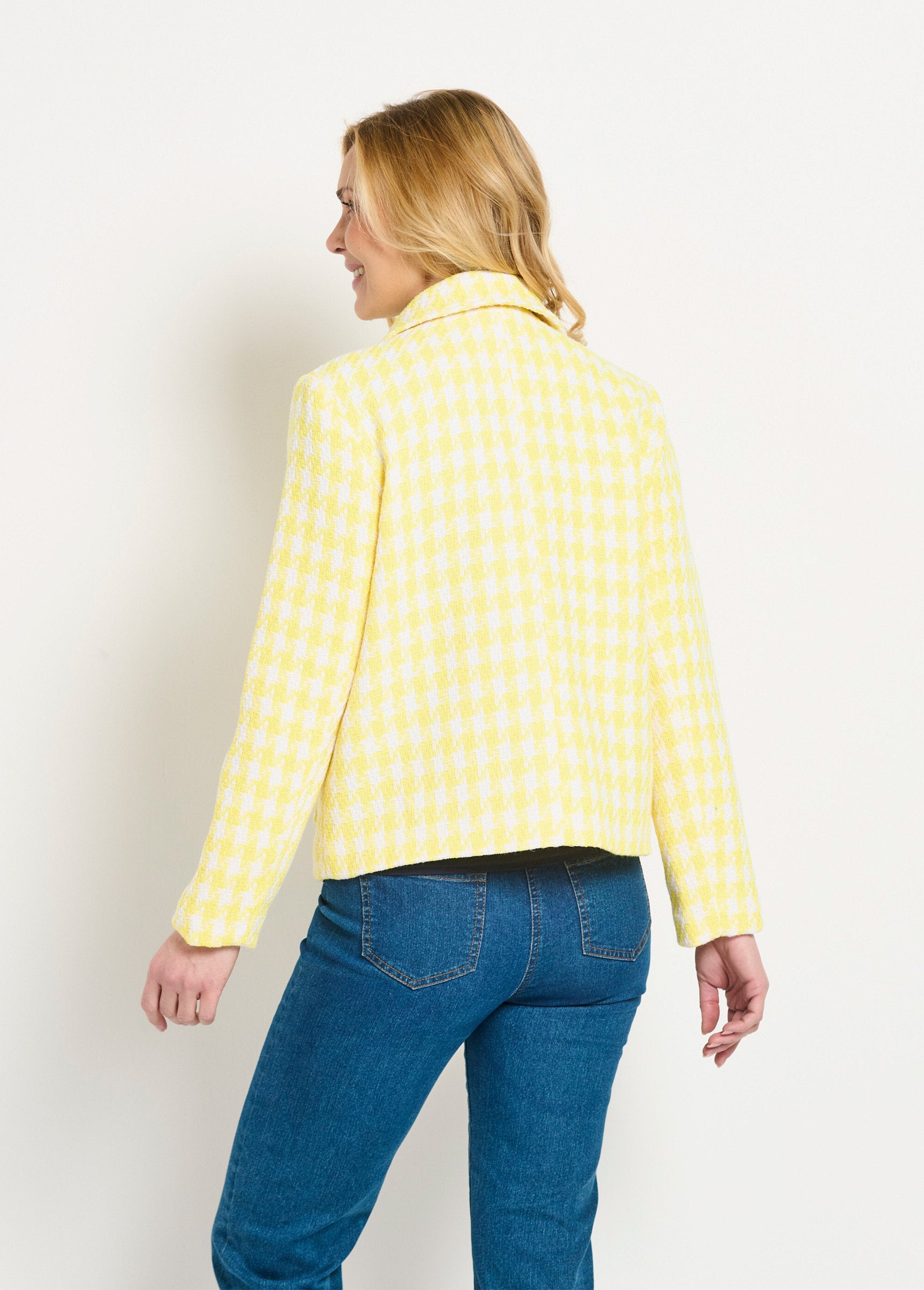 Casaco_curto_com_padrão_houndstooth_Jaune_et_blanc_DO1_slim