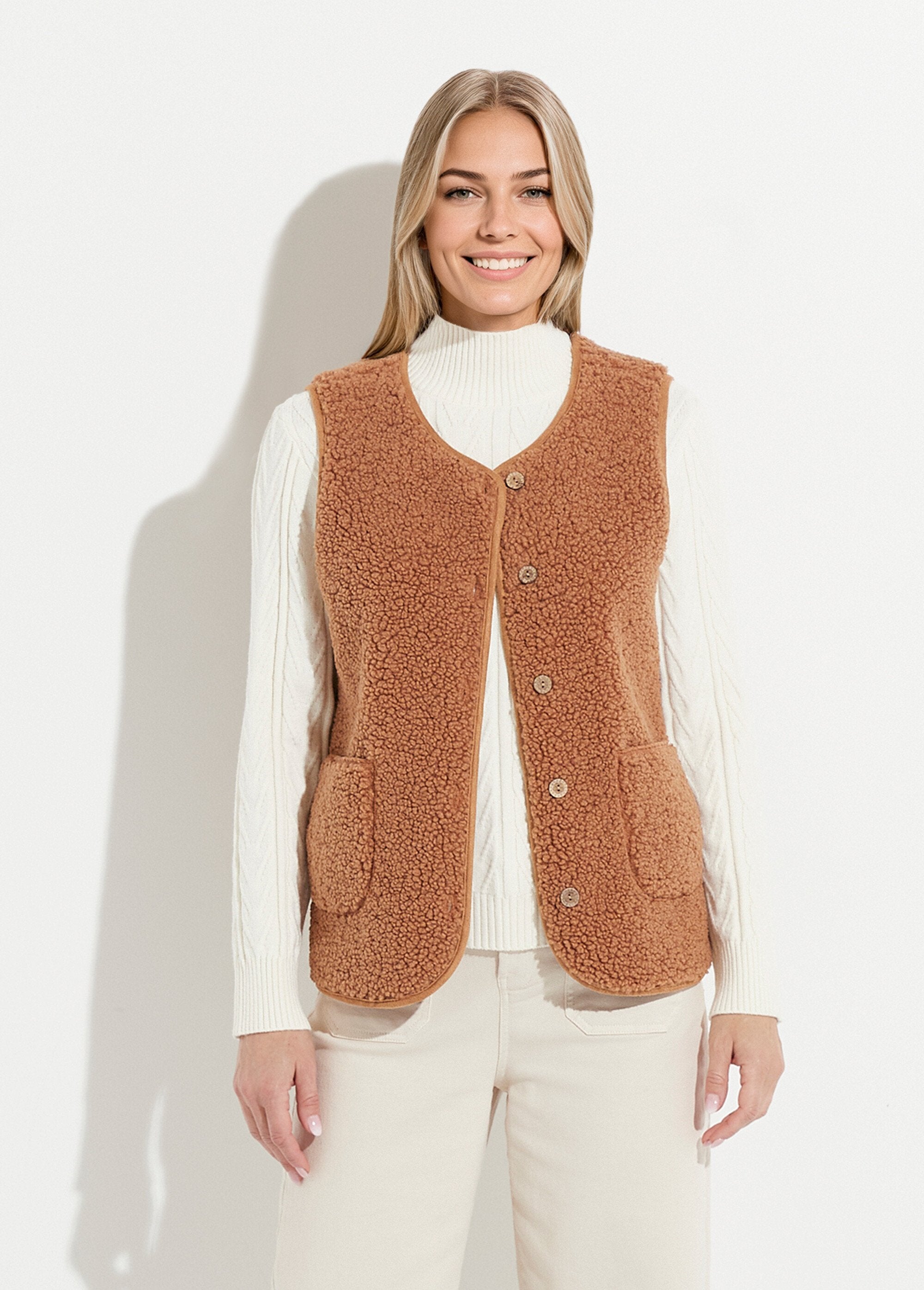 Veste_sans_manches_en_sherpa_intérieur_velouté_Caramel_FA1_slim